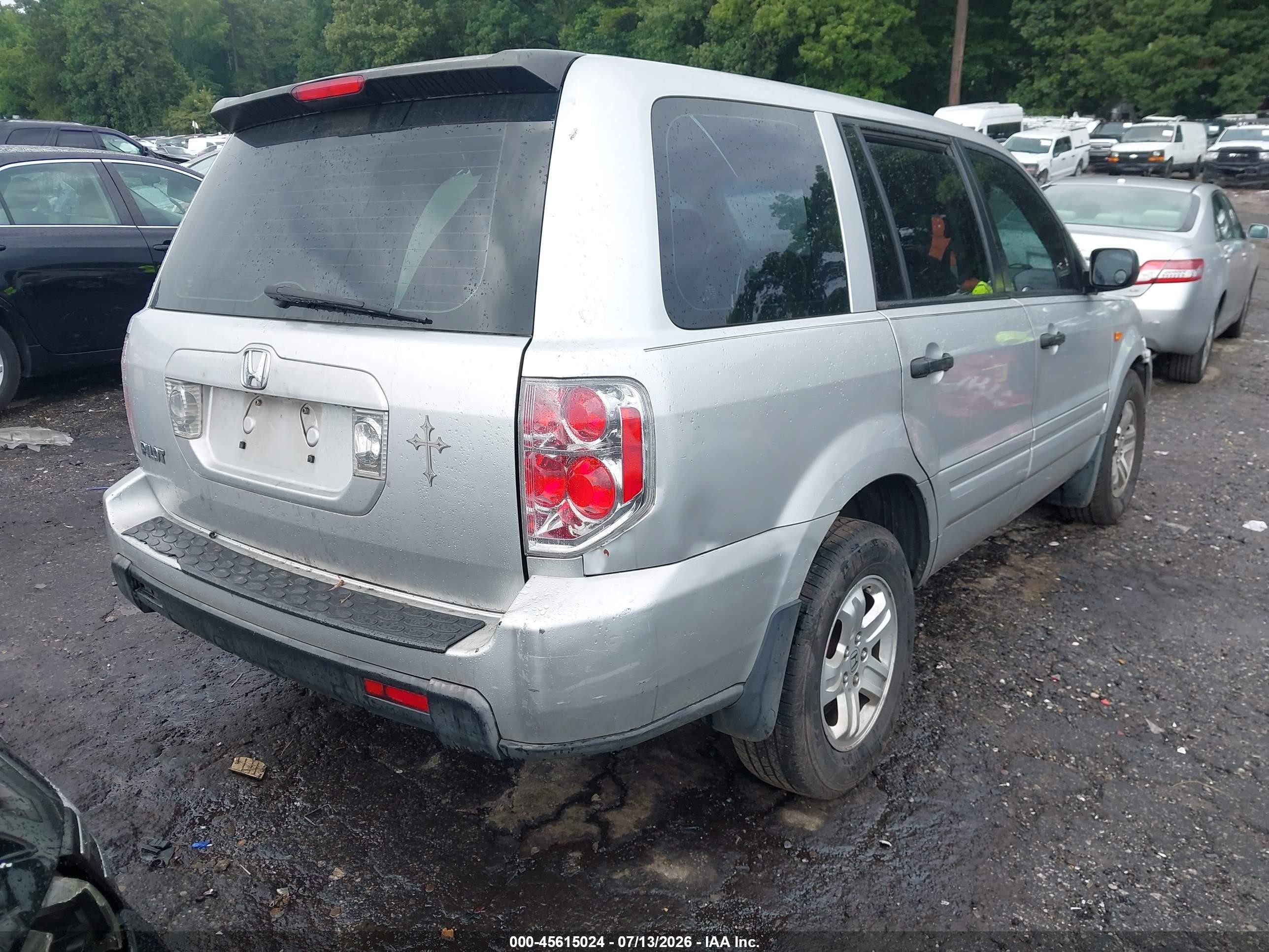 2007 Honda Pilot Lx Серебряный vin: 5FNYF28107B038396