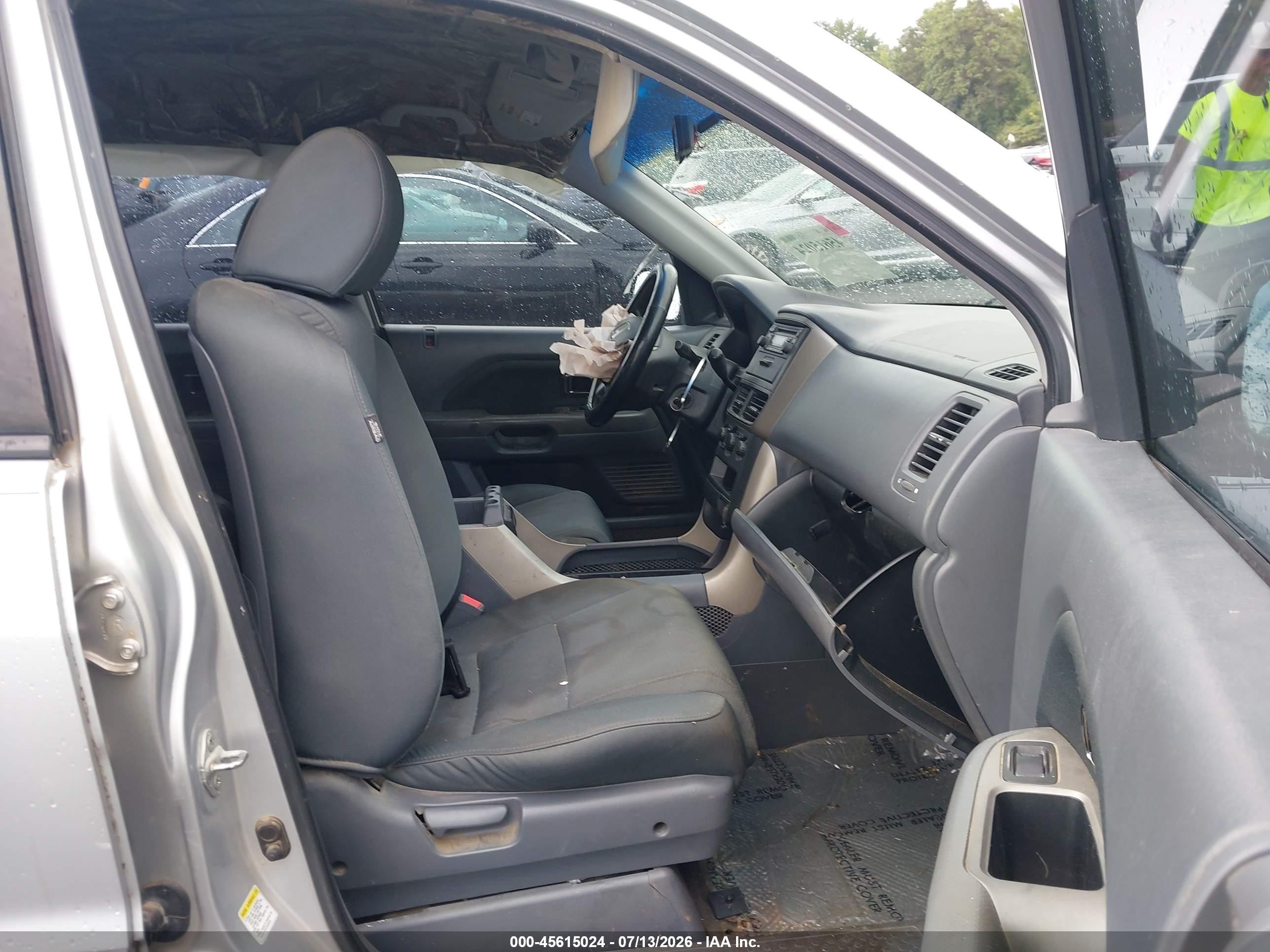 2007 Honda Pilot Lx Серебряный vin: 5FNYF28107B038396