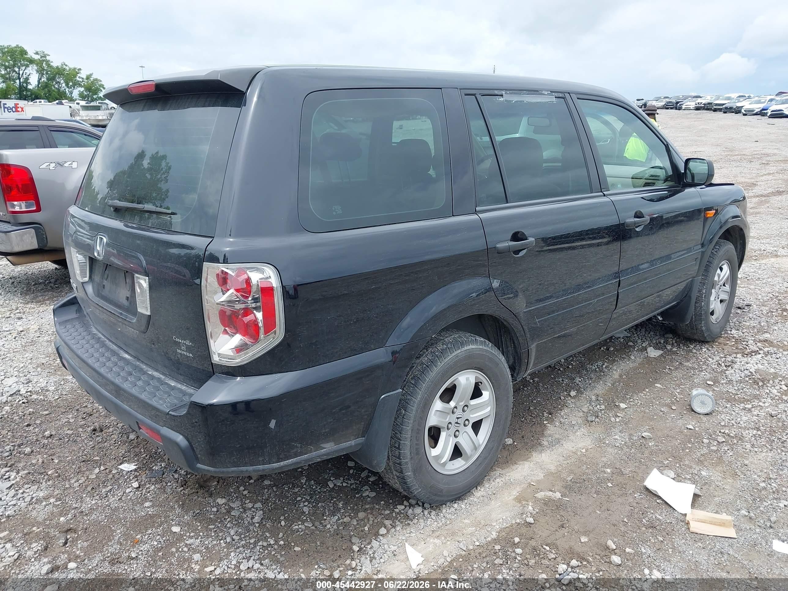 2006 Honda Pilot Lx Черный vin: 5FNYF28126B016558