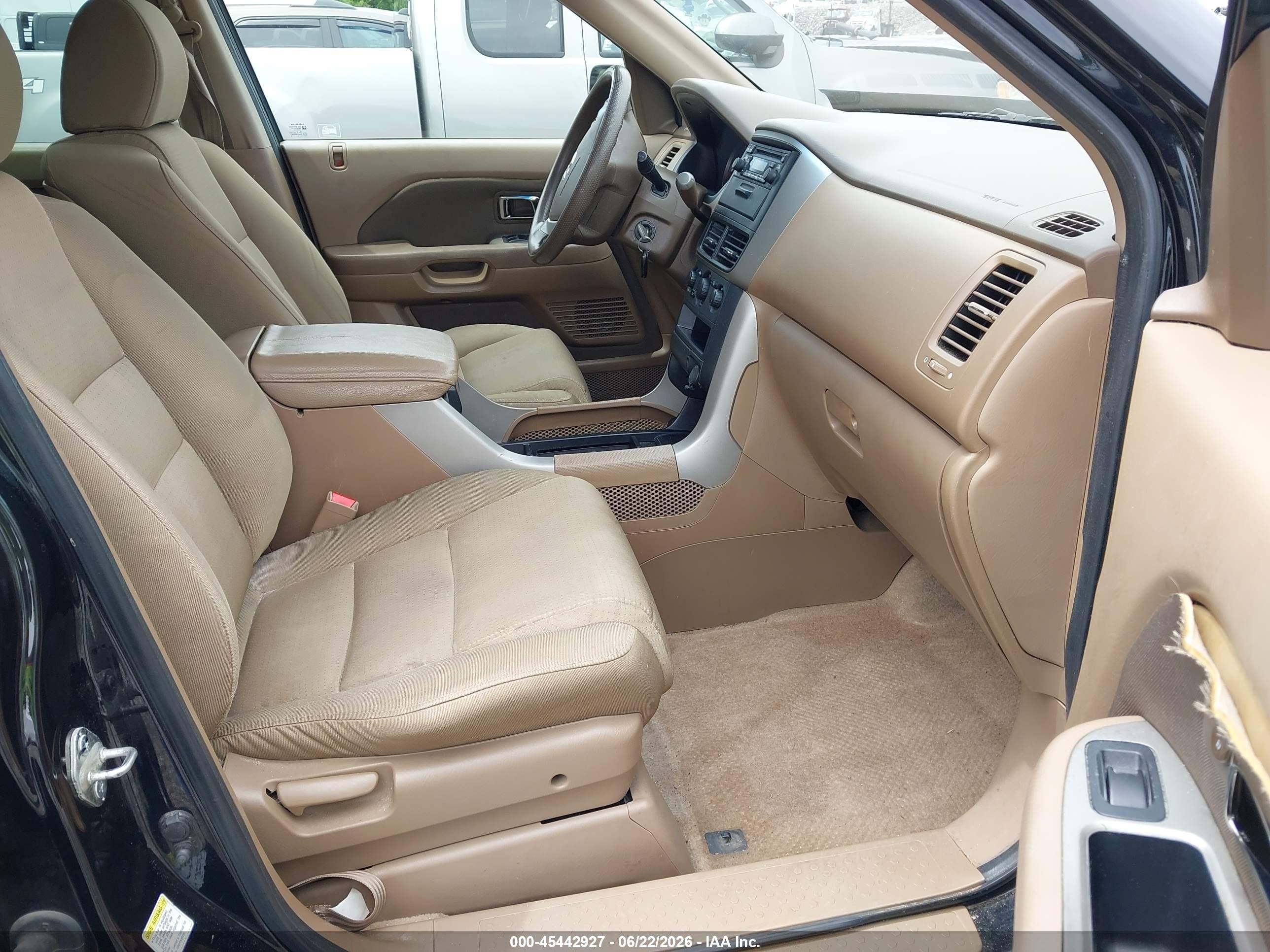 2006 Honda Pilot Lx Черный vin: 5FNYF28126B016558