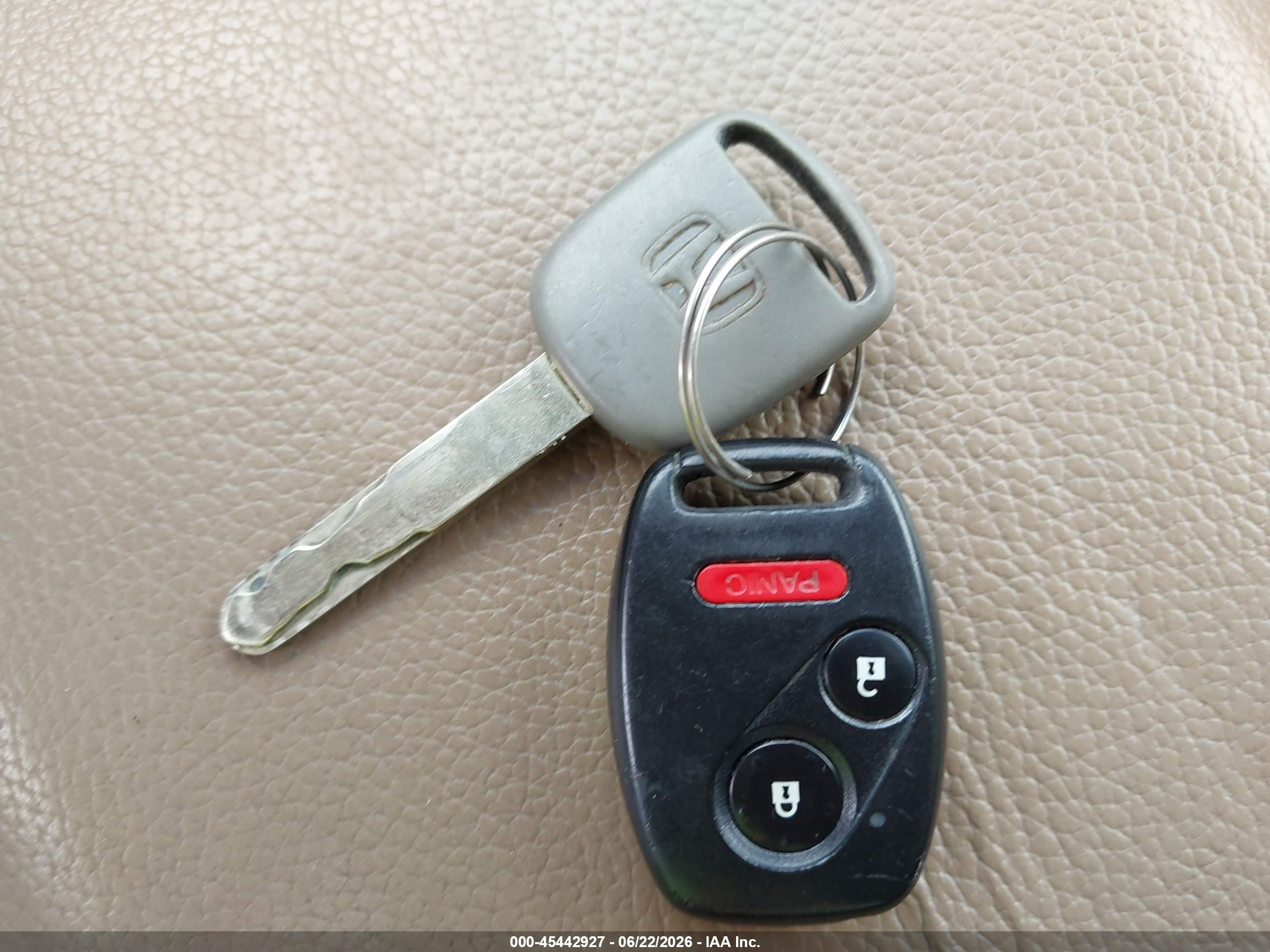 2006 Honda Pilot Lx Черный vin: 5FNYF28126B016558