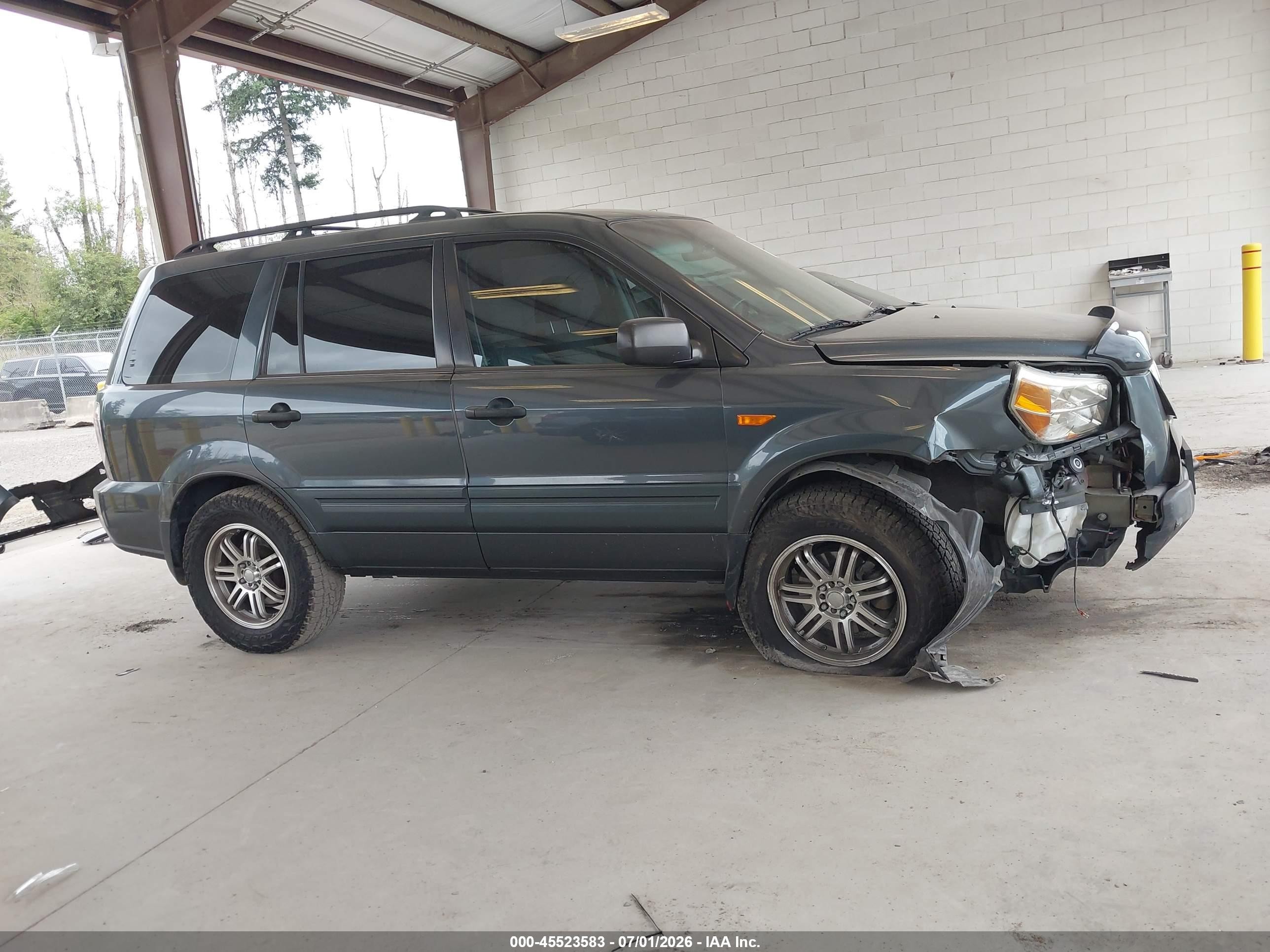 2006 Honda Pilot Lx Gray vin: 5FNYF28126B035353