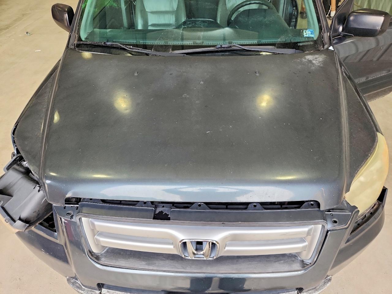 2006 Honda Pilot Lx Gray vin: 5FNYF28146B032177