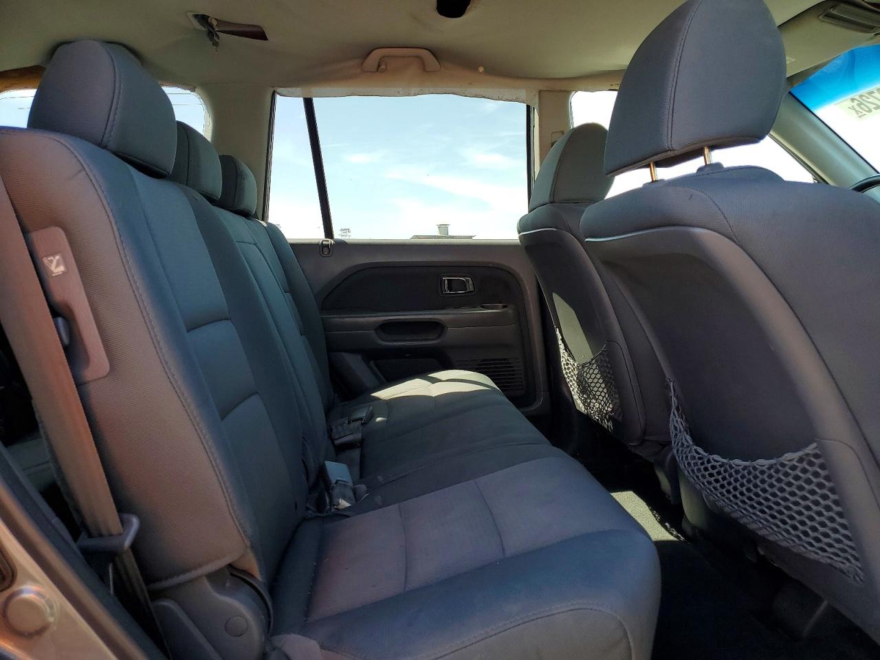 2007 Honda Pilot Lx Gray vin: 5FNYF28167B025507