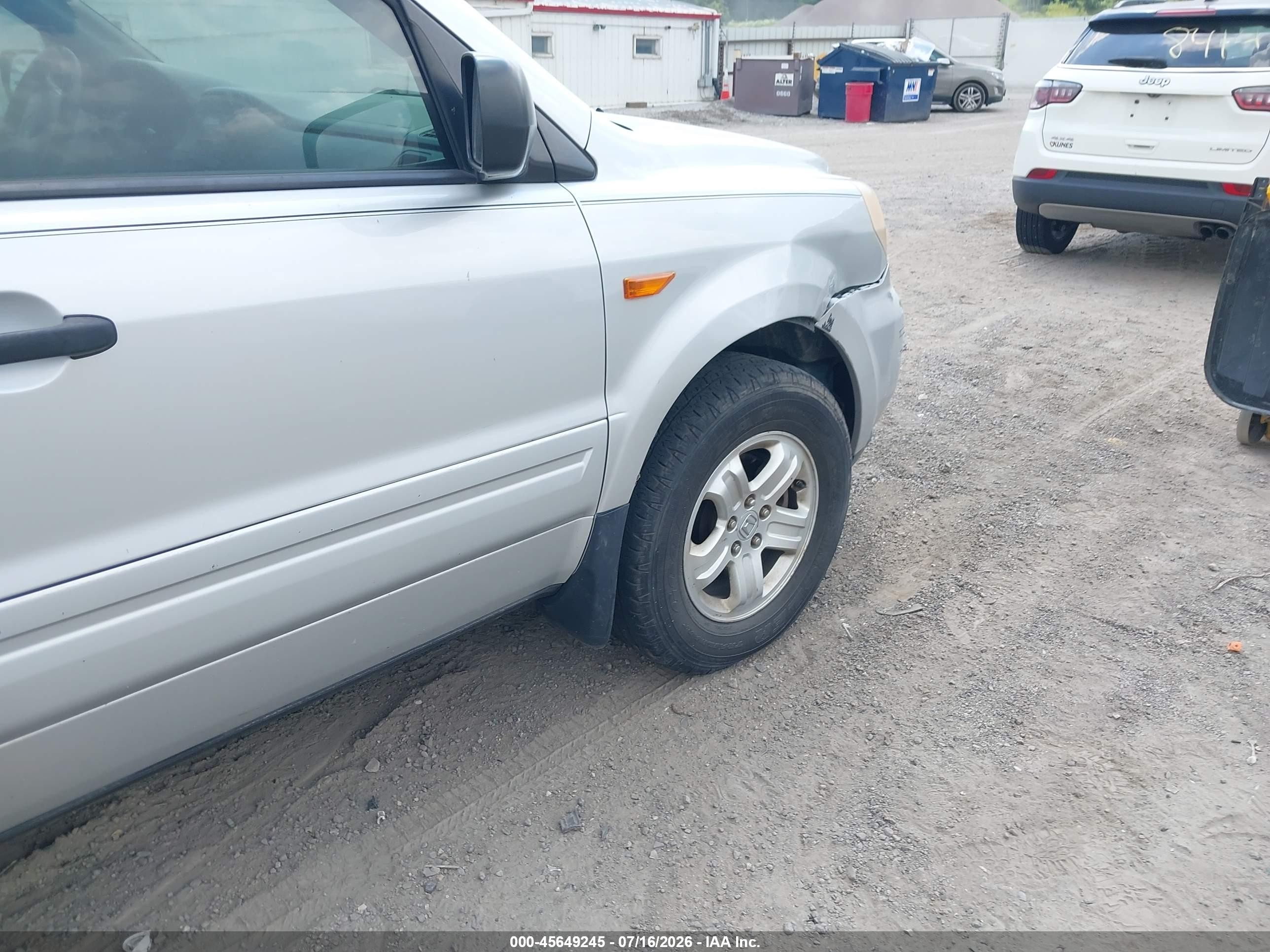 2007 Honda Pilot Lx Silver vin: 5FNYF28167B046146