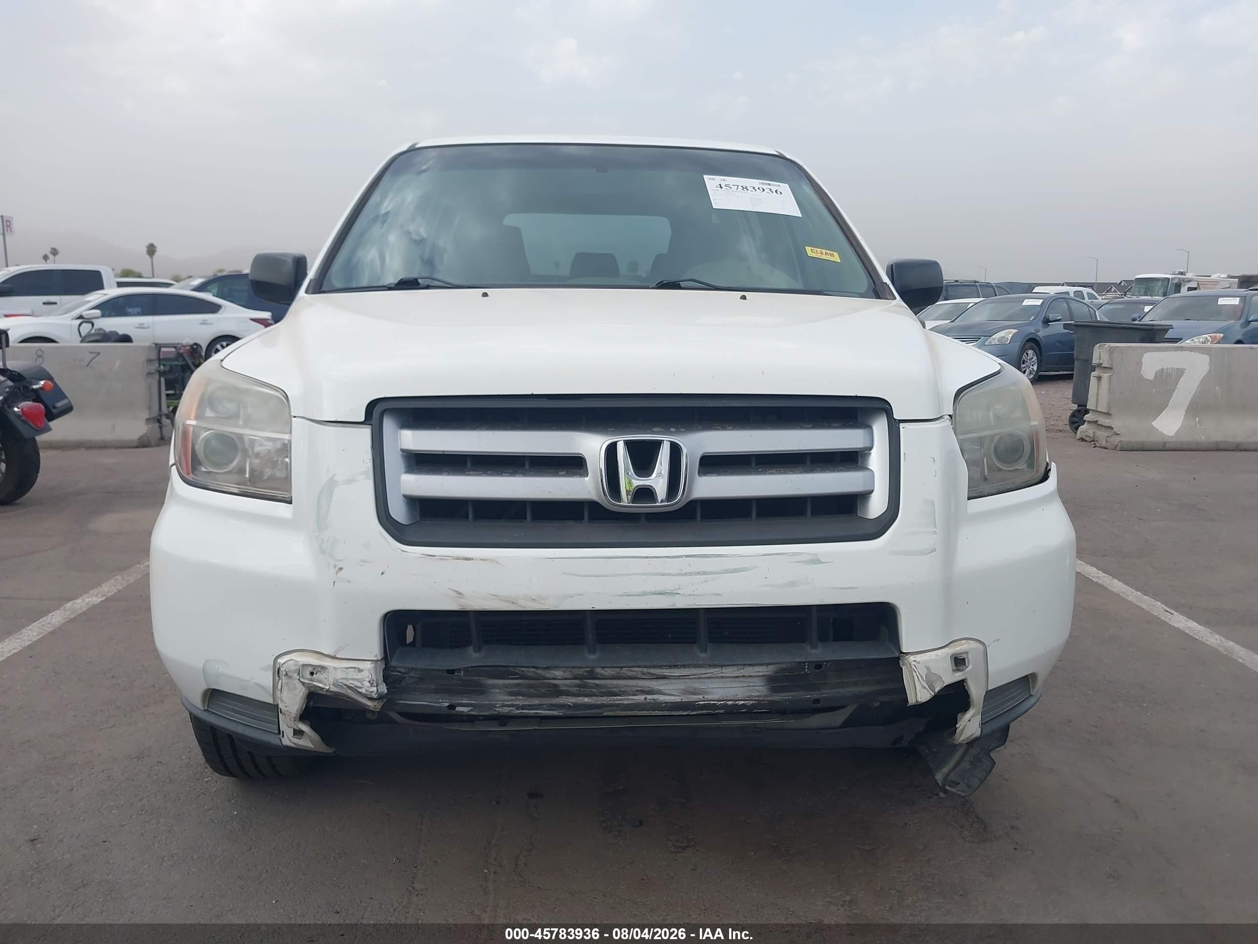2007 Honda Pilot Lx Белый vin: 5FNYF28177B009221