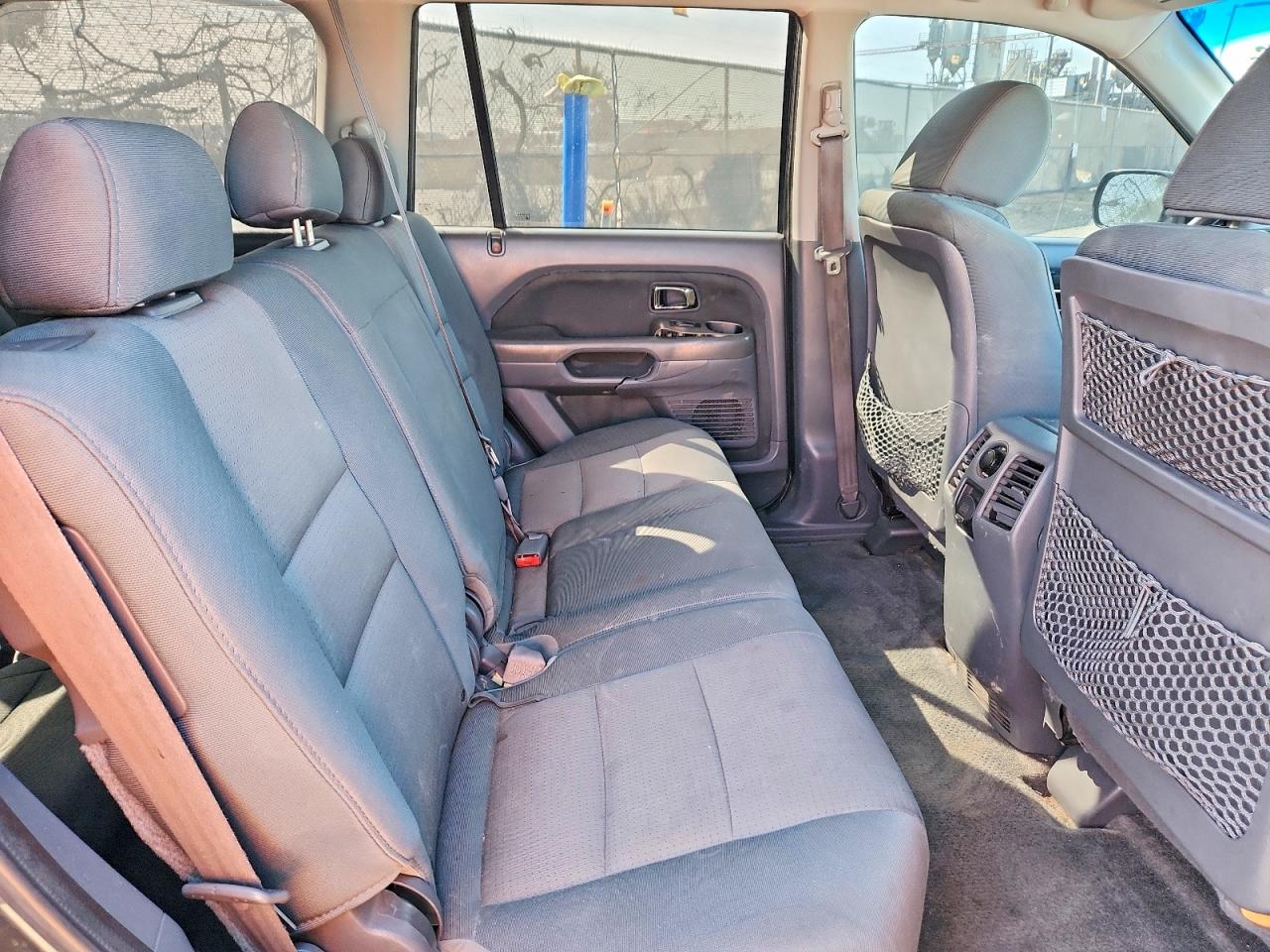 2006 Honda Pilot Lx Green vin: 5FNYF28186B019089