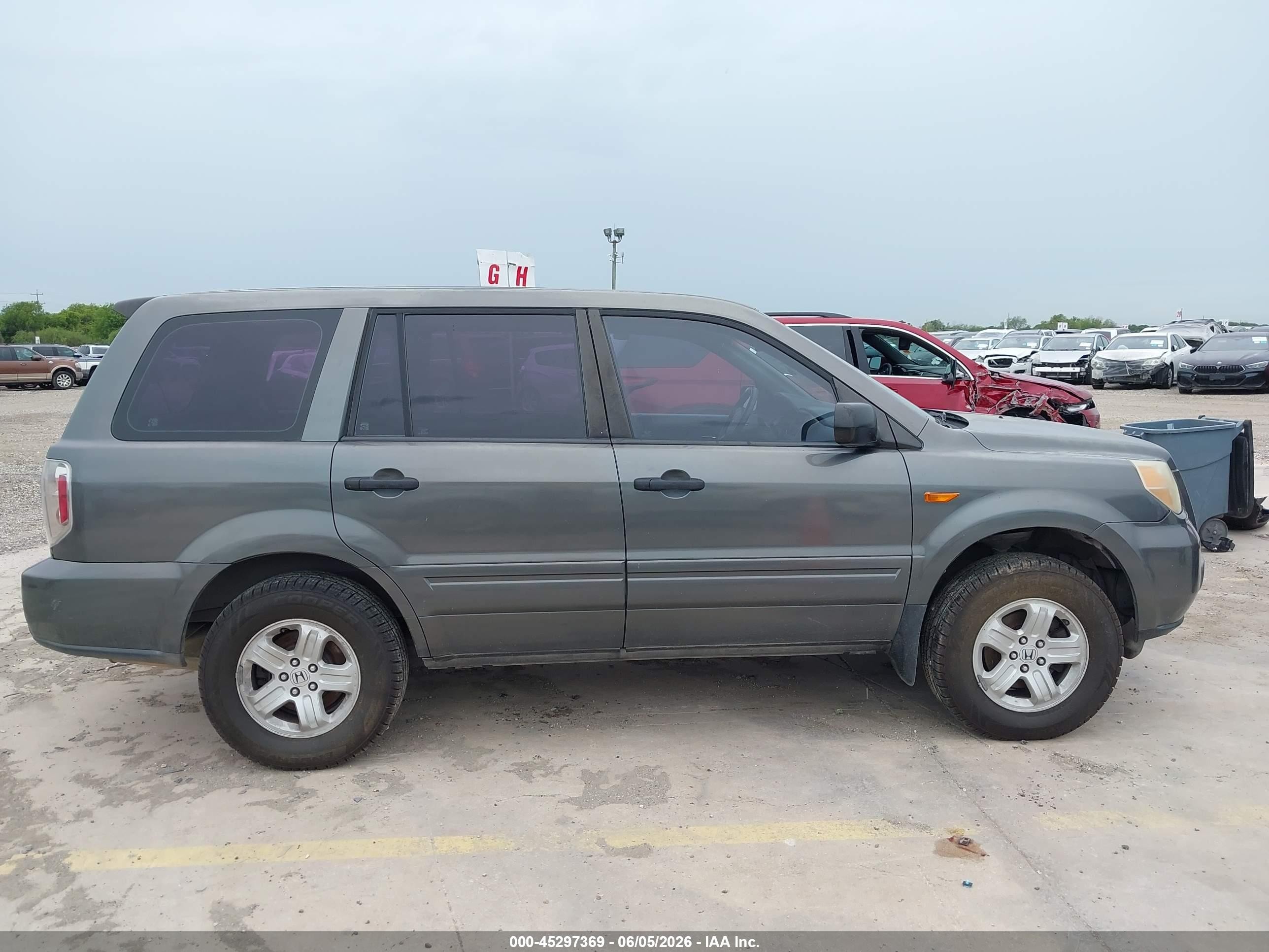 2006 Honda Pilot Lx Серый vin: 5FNYF28186B036233