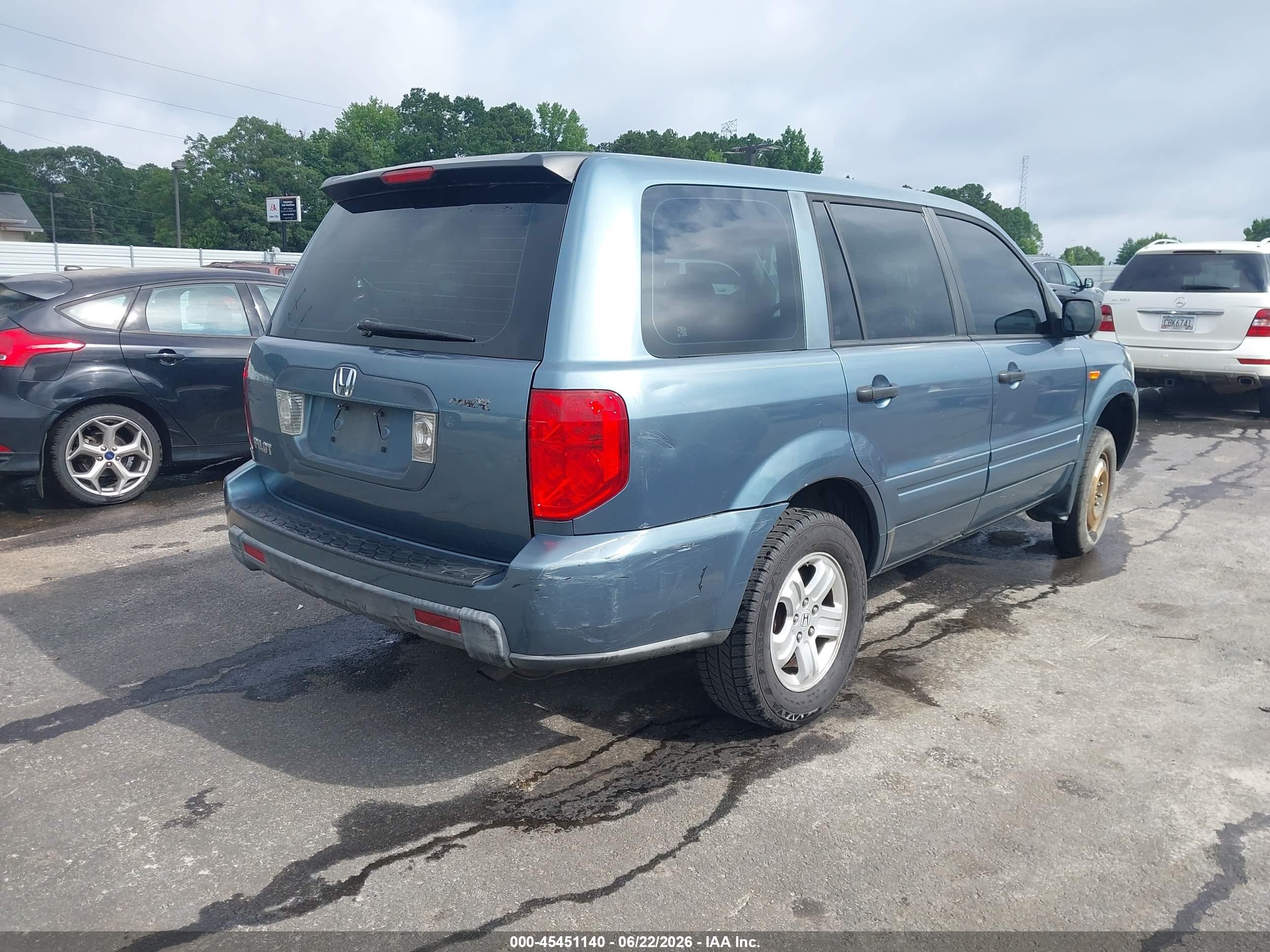 2006 Honda Pilot Lx Light Blue vin: 5FNYF28186B037785