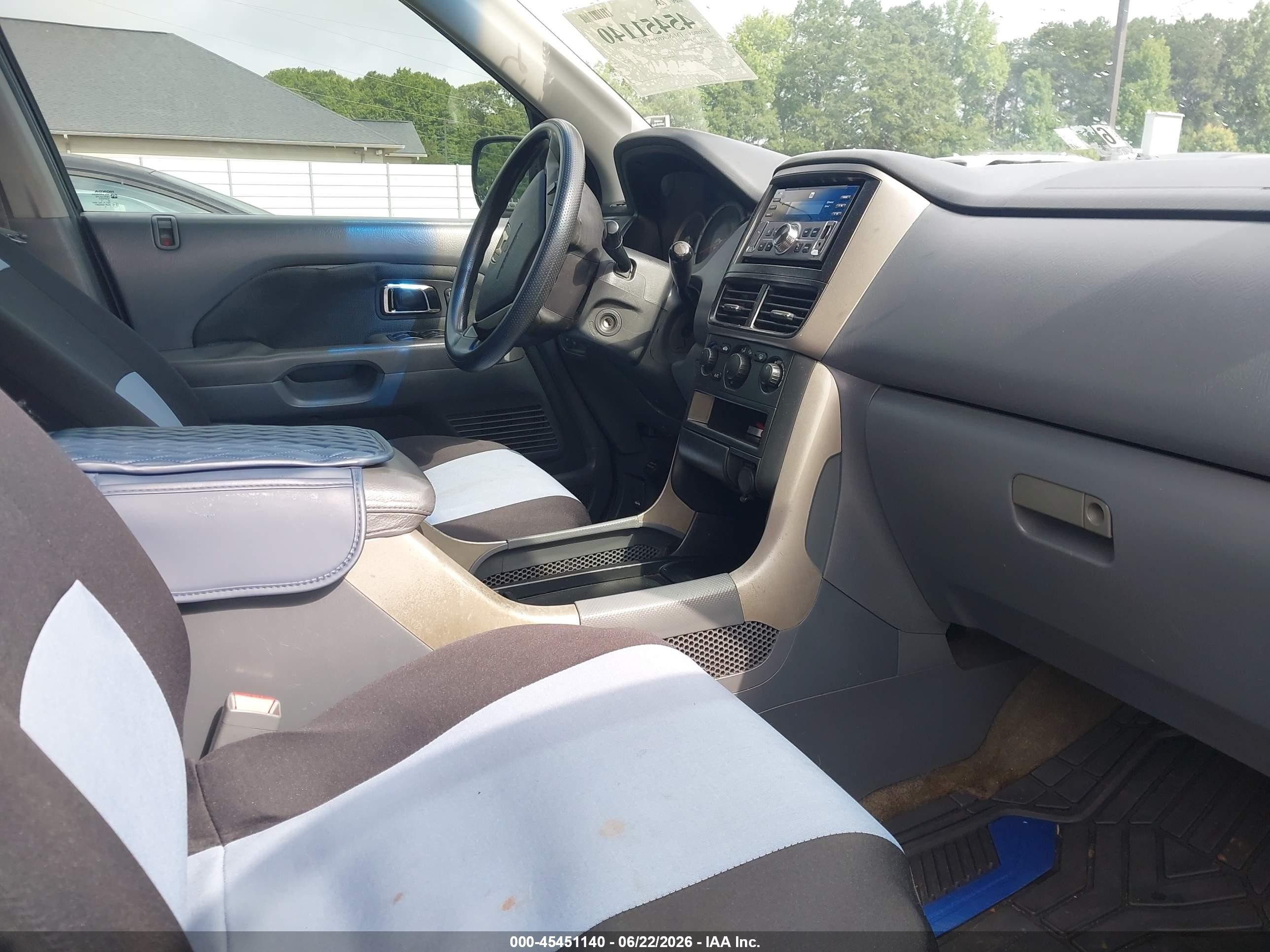 2006 Honda Pilot Lx Light Blue vin: 5FNYF28186B037785