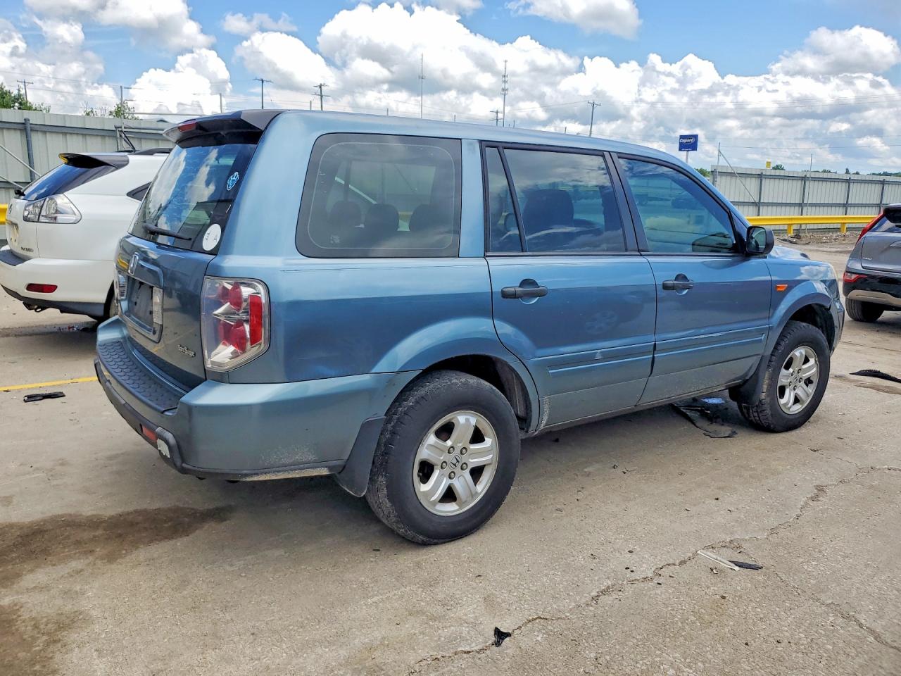 2006 Honda Pilot Lx Turquoise vin: 5FNYF28196B028108