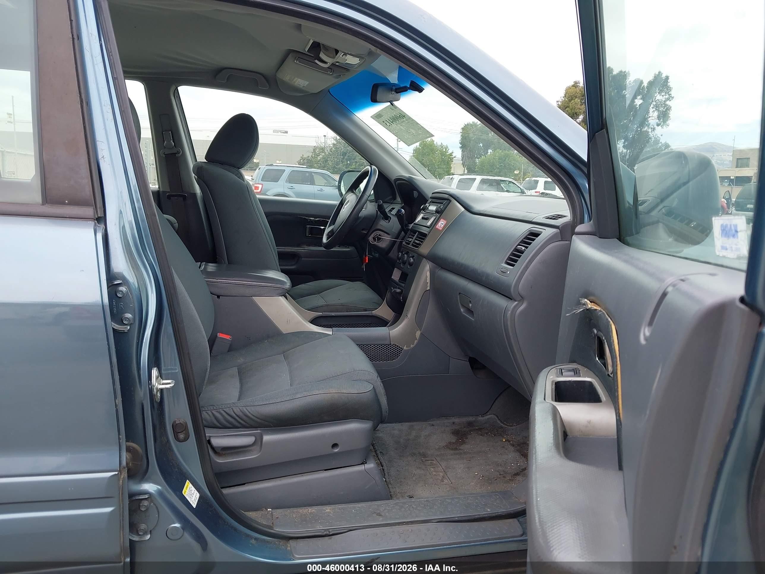2006 Honda Pilot Lx Blue vin: 5FNYF281X6B052157