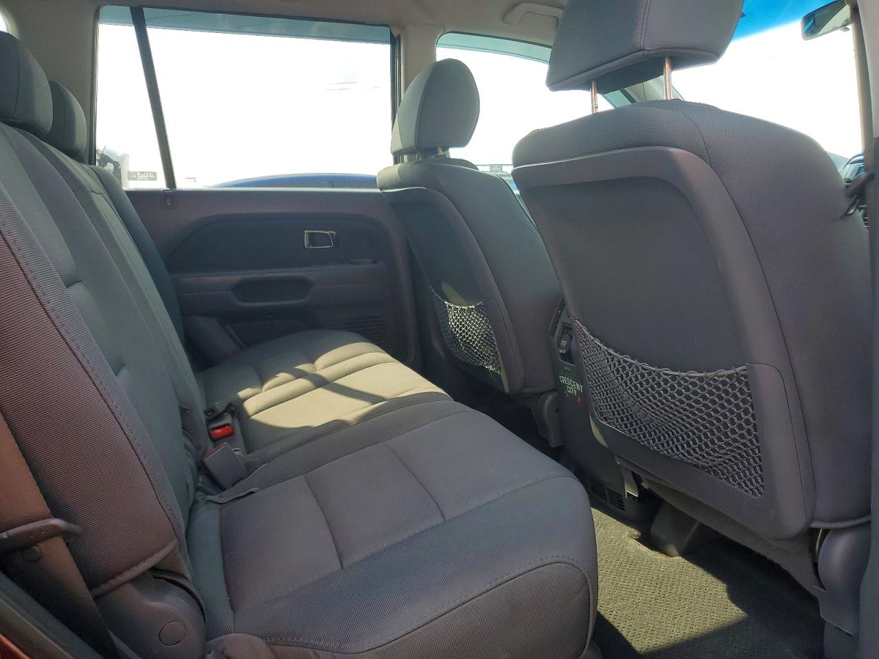 2008 Honda Pilot Vp Burgundy vin: 5FNYF28208B008776