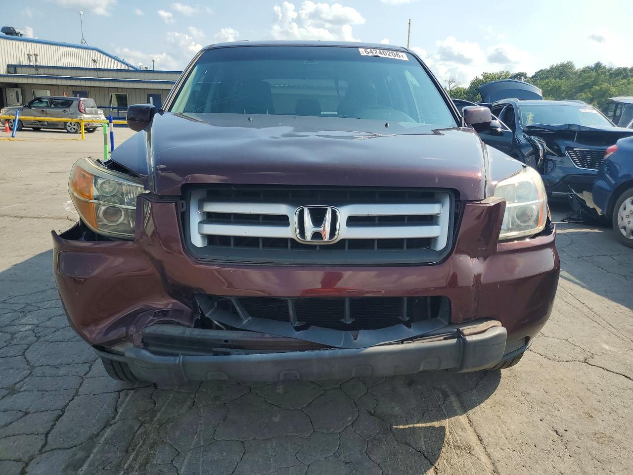2008 Honda Pilot Vp Burgundy vin: 5FNYF28208B008776