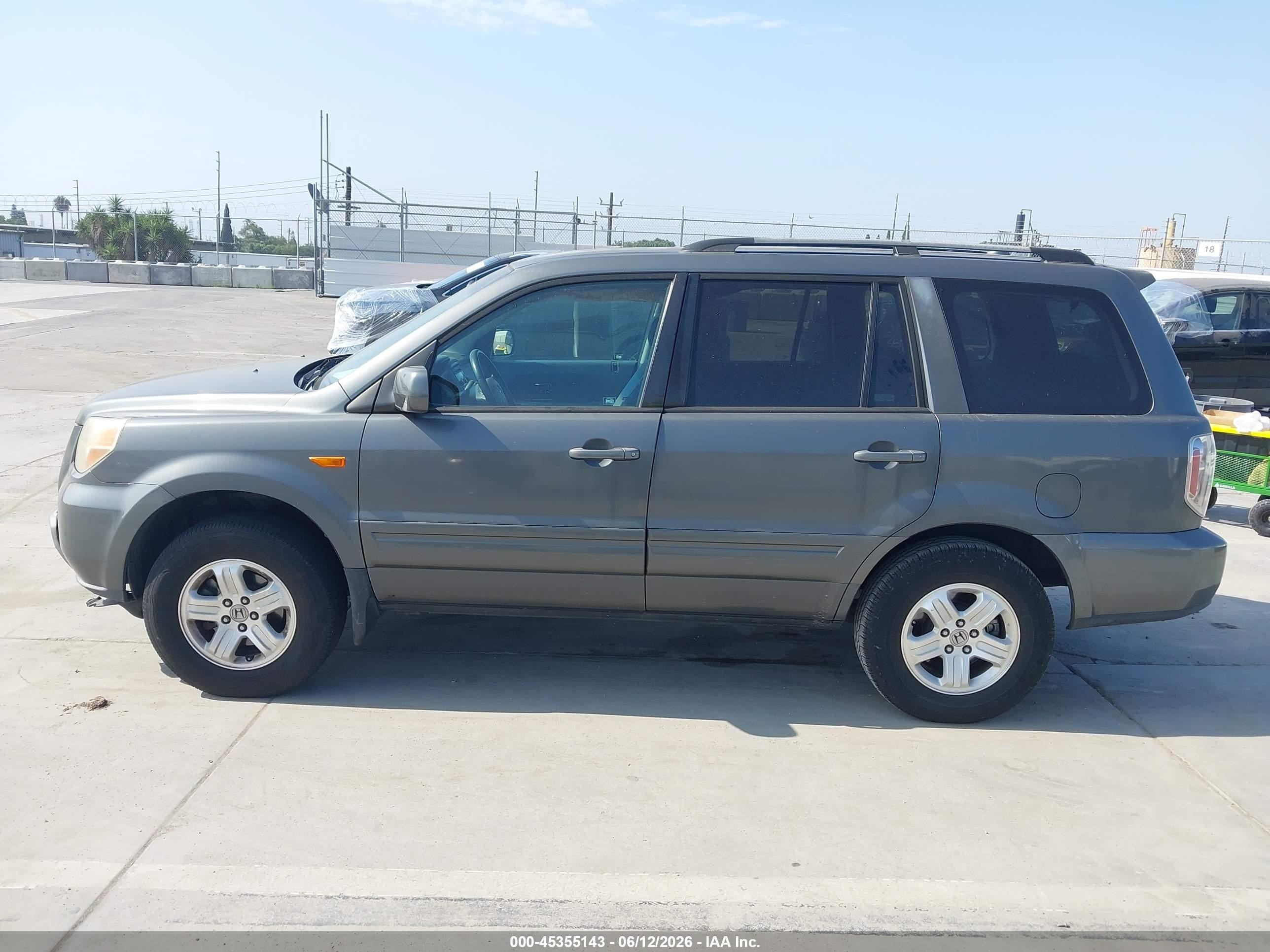 2008 Honda Pilot Vp Серый vin: 5FNYF28208B029448