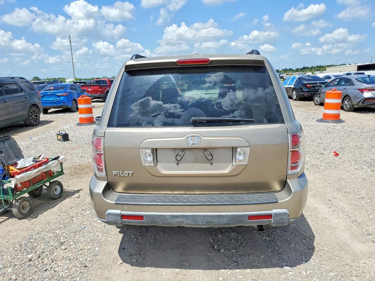 2008 Honda Pilot Vp Tan vin: 5FNYF28238B021571