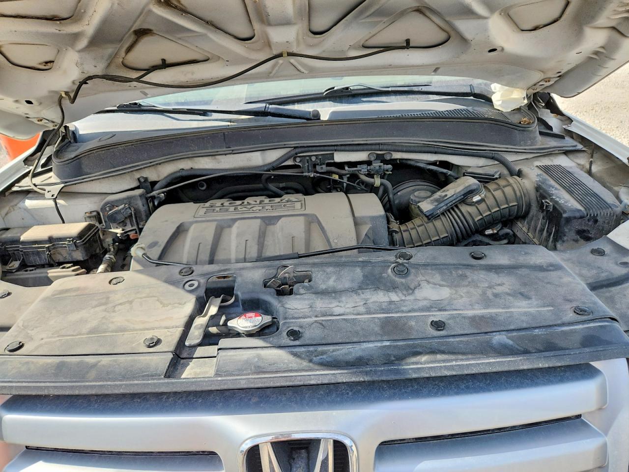 2008 Honda Pilot Vp Белый vin: 5FNYF28288B016575