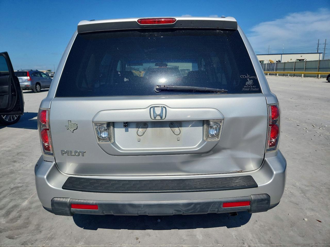 2008 Honda Pilot Vp Silver vin: 5FNYF28298B001650