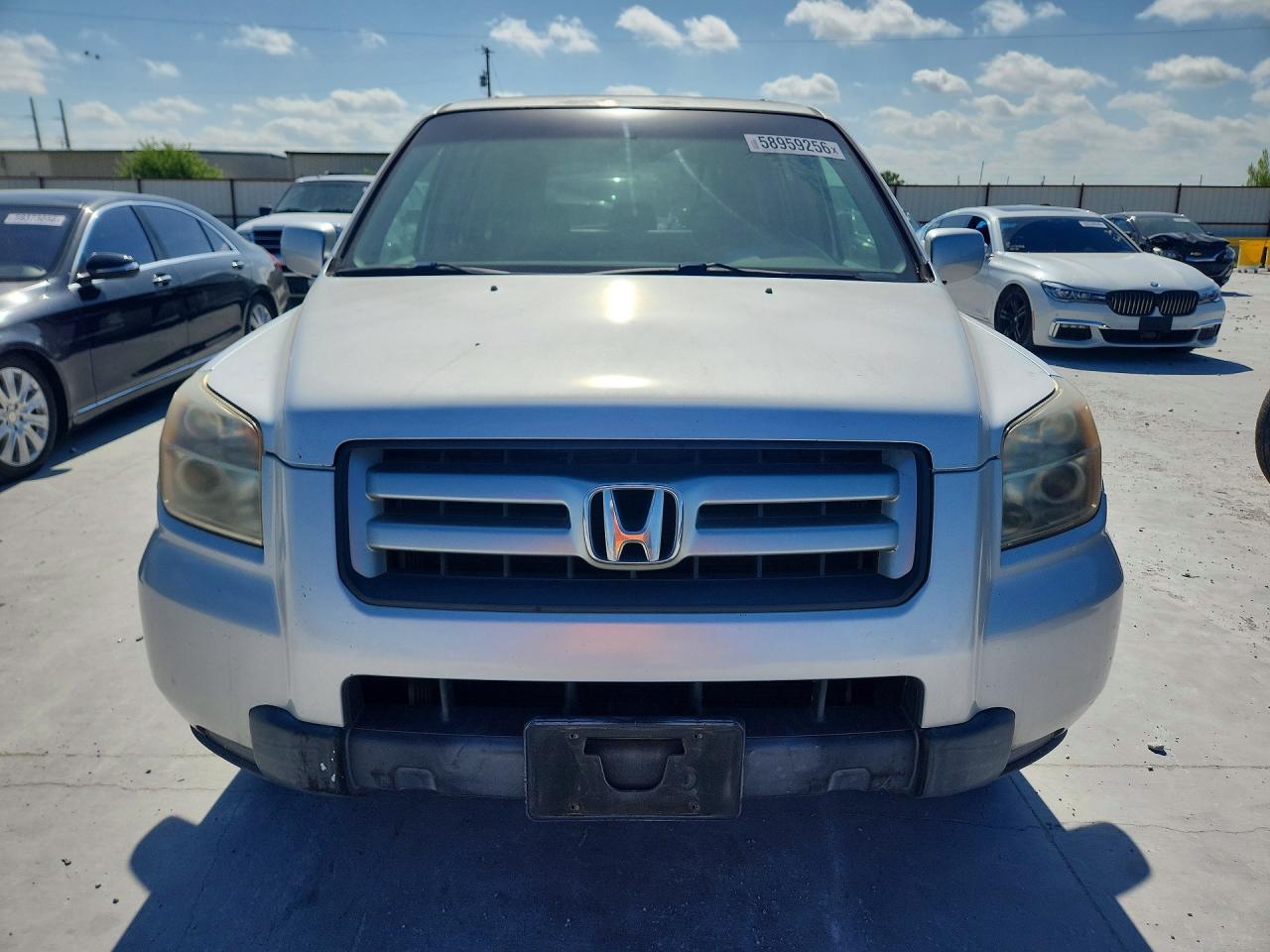2008 Honda Pilot Vp Silver vin: 5FNYF28298B001650