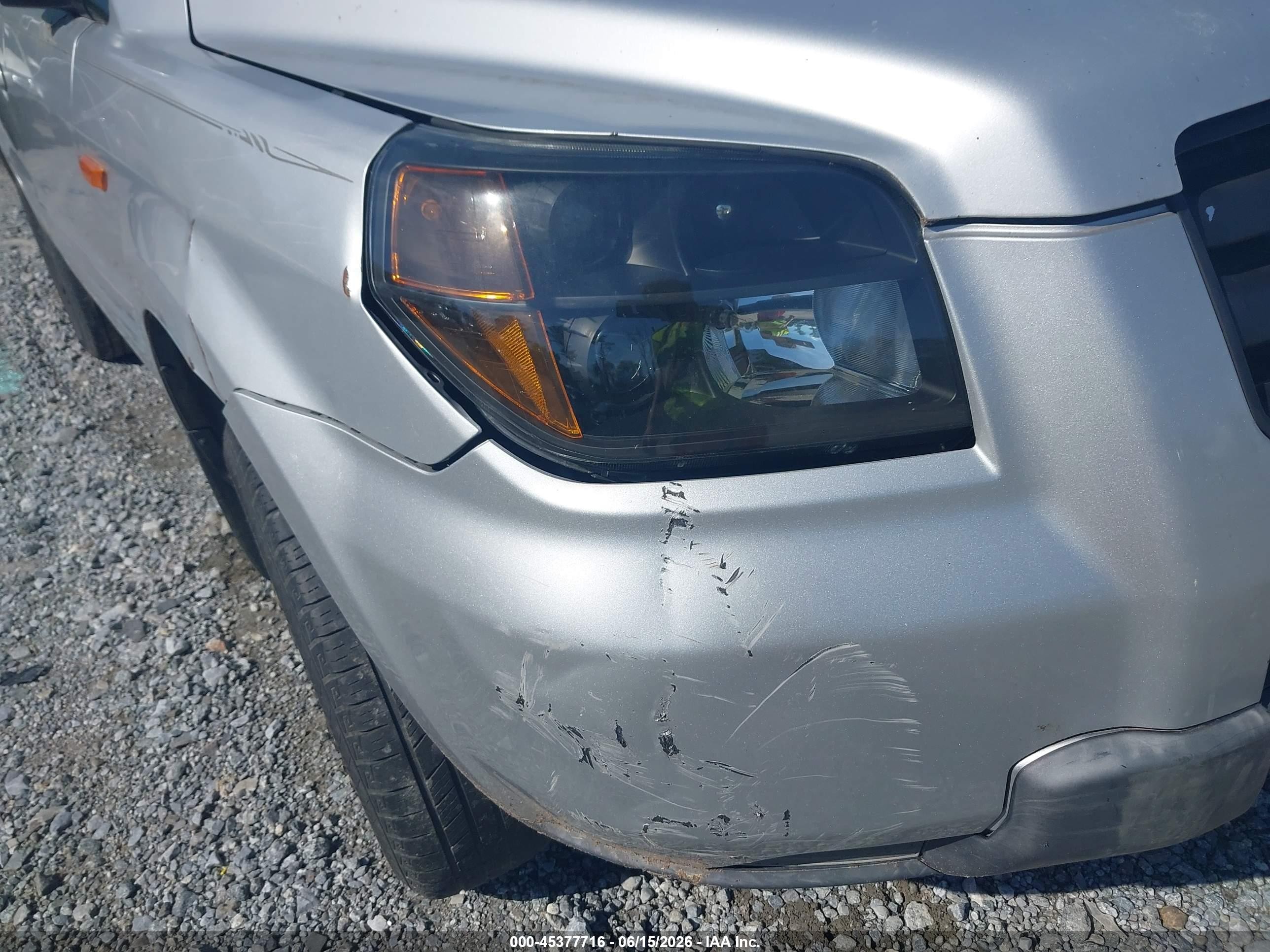 2008 Honda Pilot Vp Silver vin: 5FNYF28298B020070