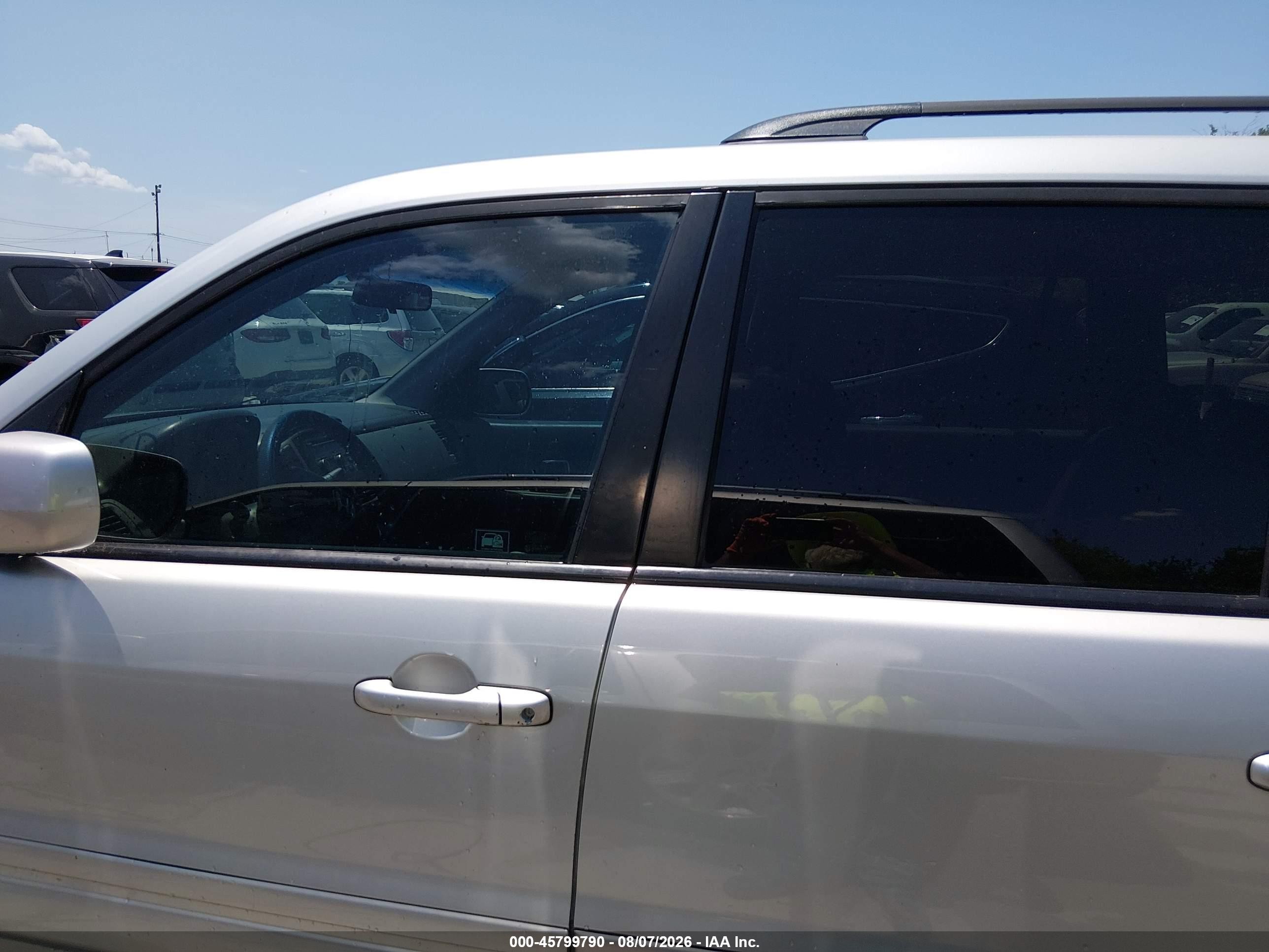 2008 Honda Pilot Vp Серебряный vin: 5FNYF28298B025253