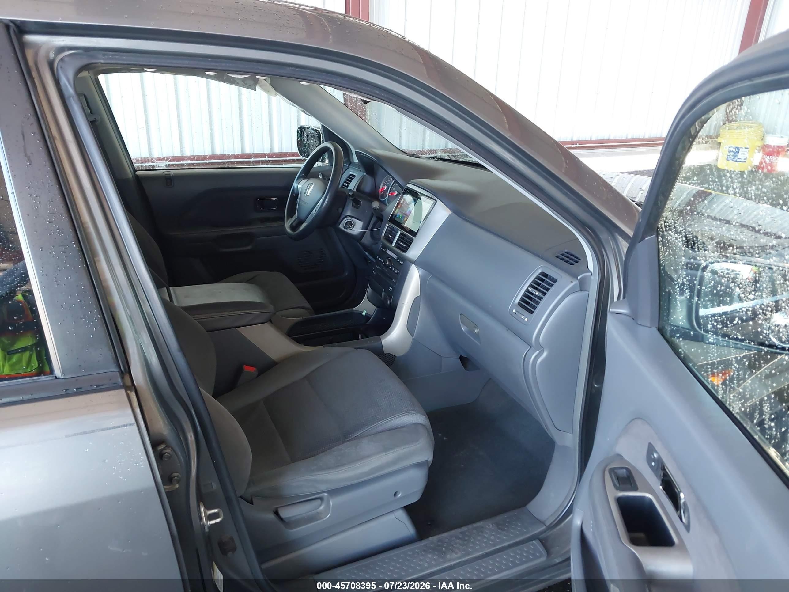 2008 Honda Pilot Se Gray vin: 5FNYF28318B006317