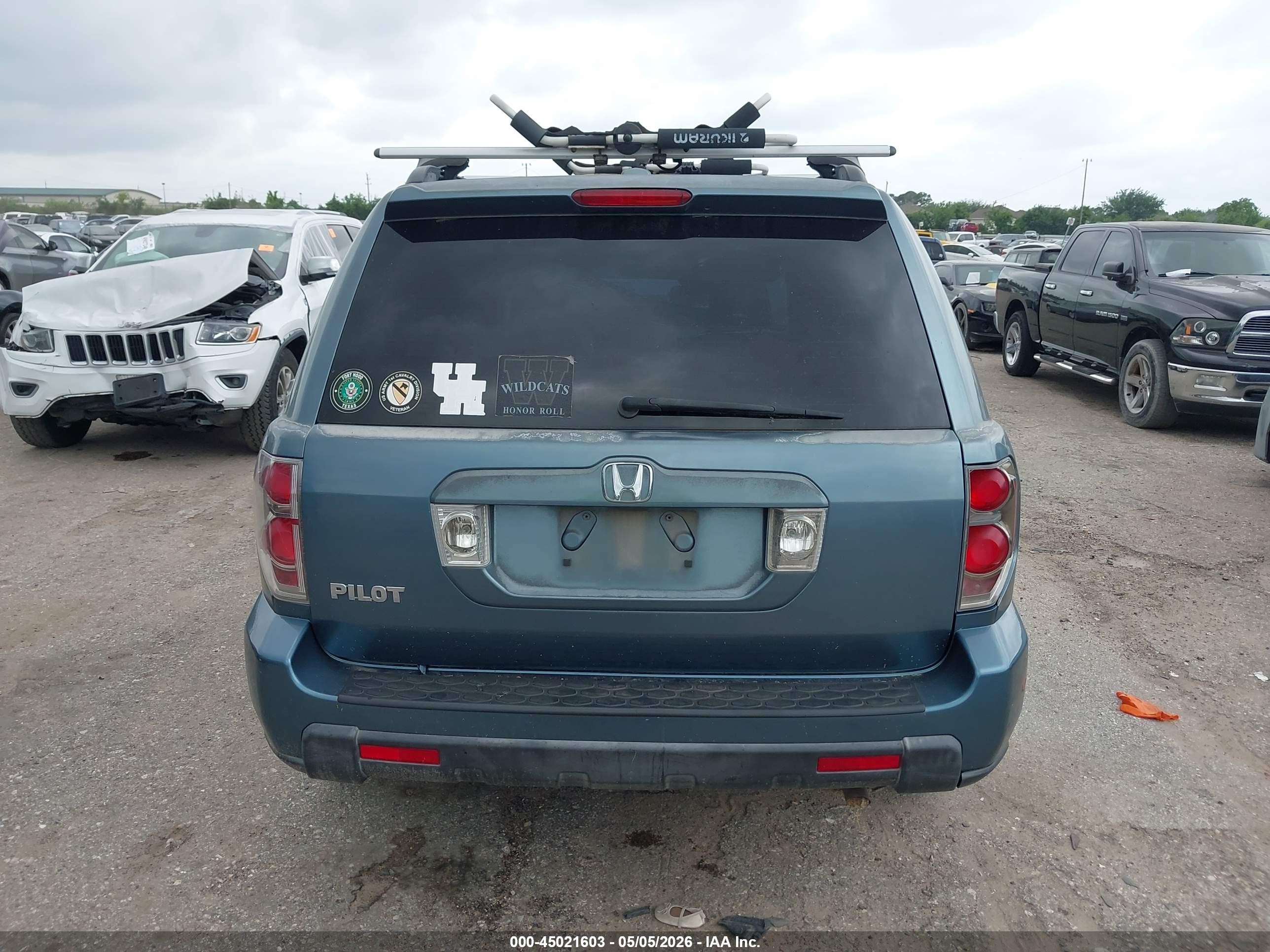 2008 Honda Pilot Se Light Blue vin: 5FNYF28338B001877
