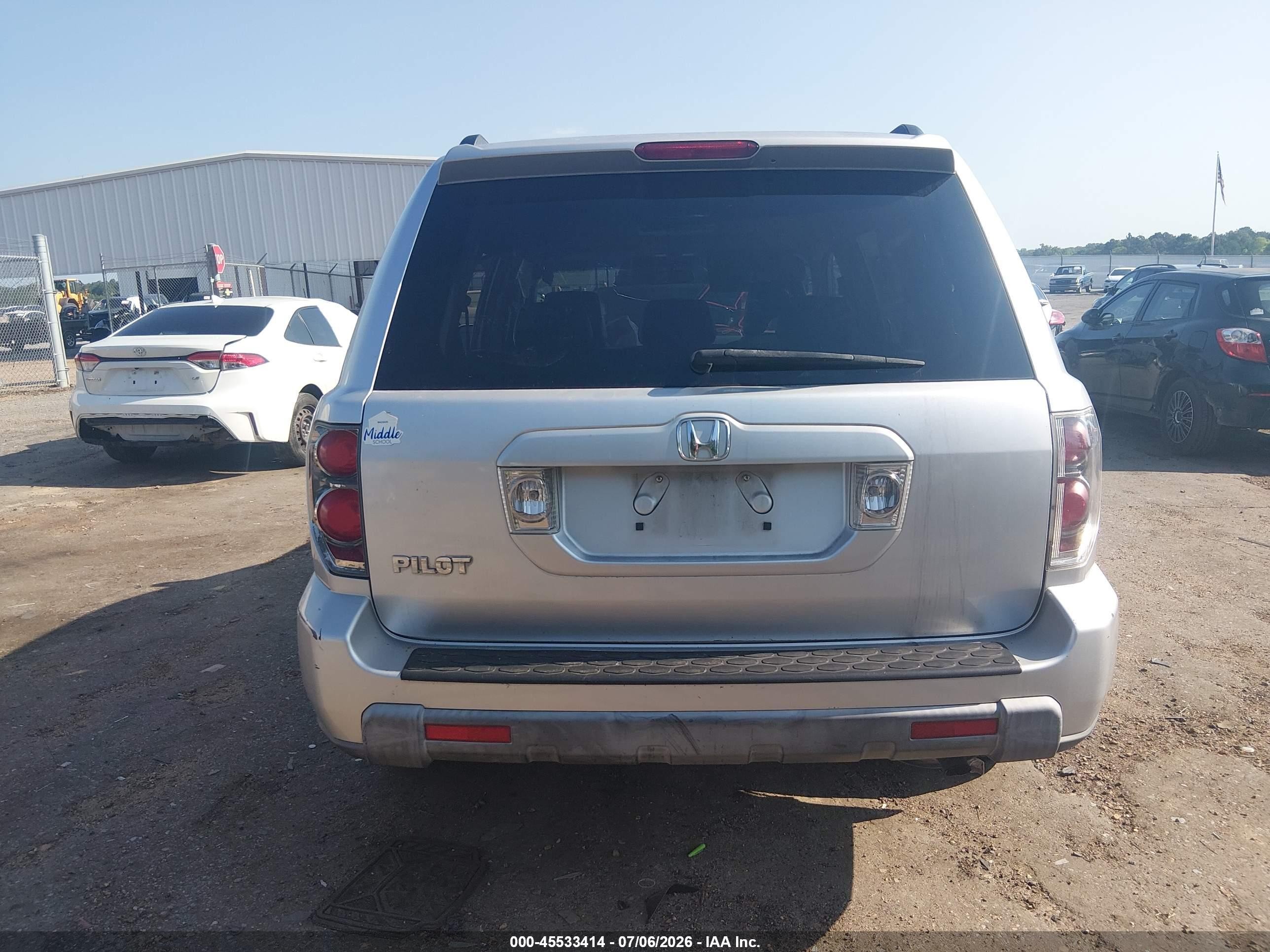 2008 Honda Pilot Se Silver vin: 5FNYF28338B012801