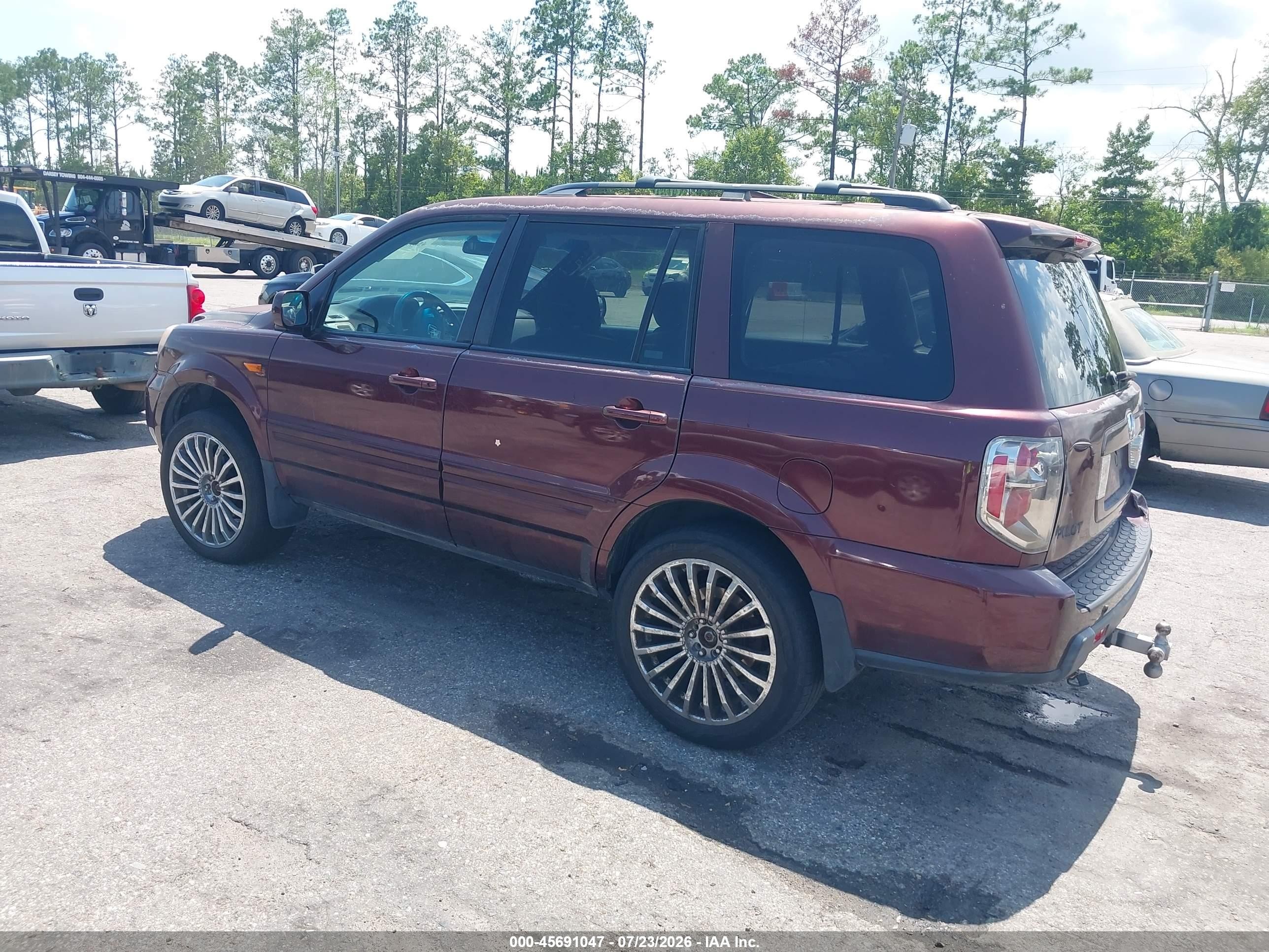 2008 Honda Pilot Se Maroon vin: 5FNYF28368B008113