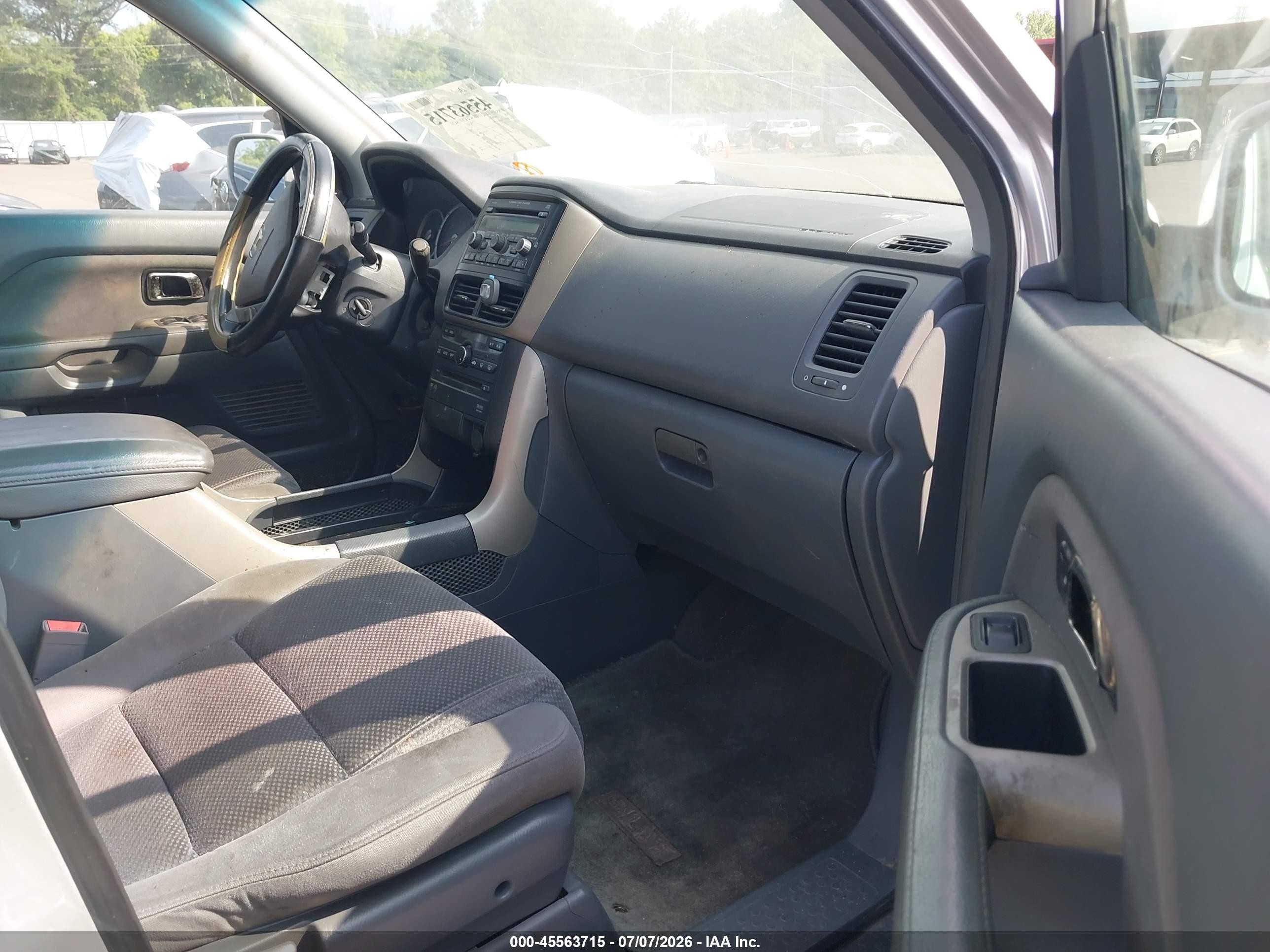 2008 Honda Pilot Se Gray vin: 5FNYF28388B021784