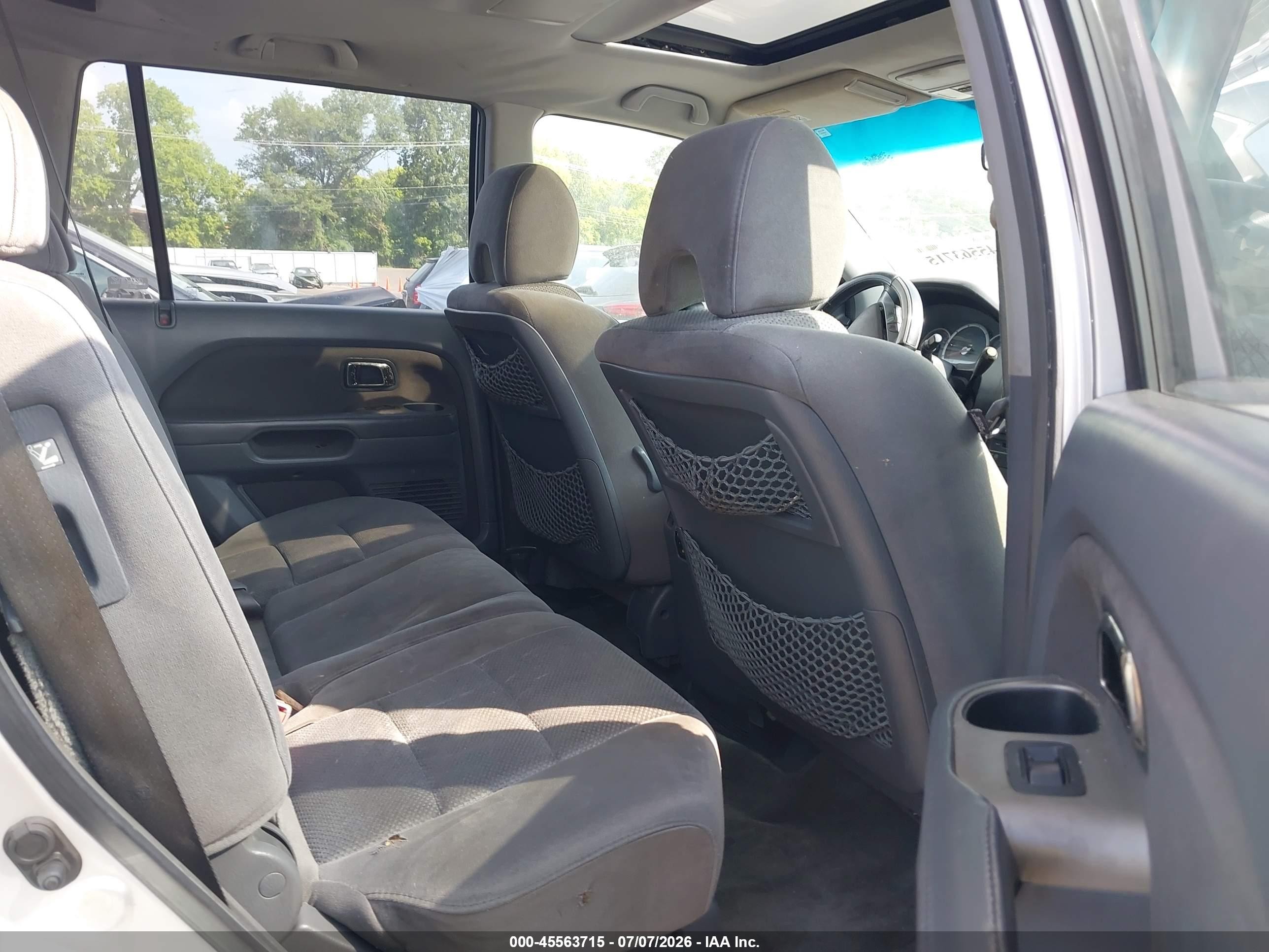 2008 Honda Pilot Se Gray vin: 5FNYF28388B021784