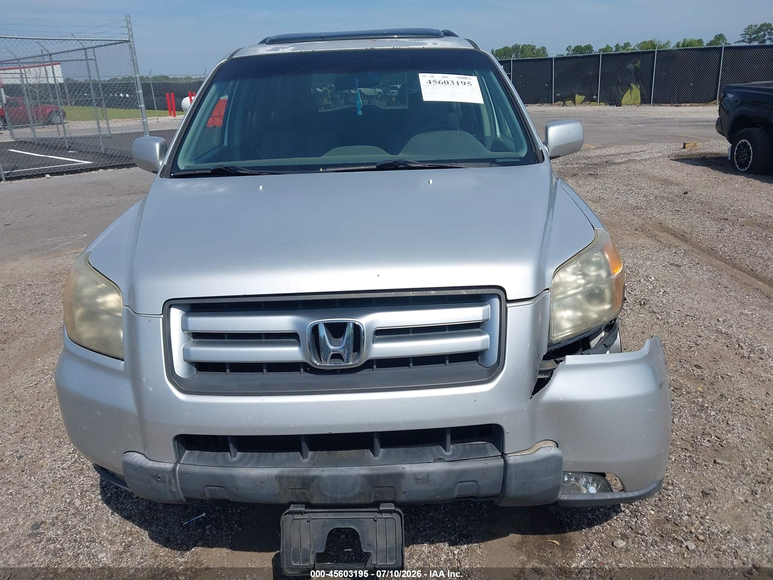 2008 Honda Pilot Se Silver vin: 5FNYF28388B022790