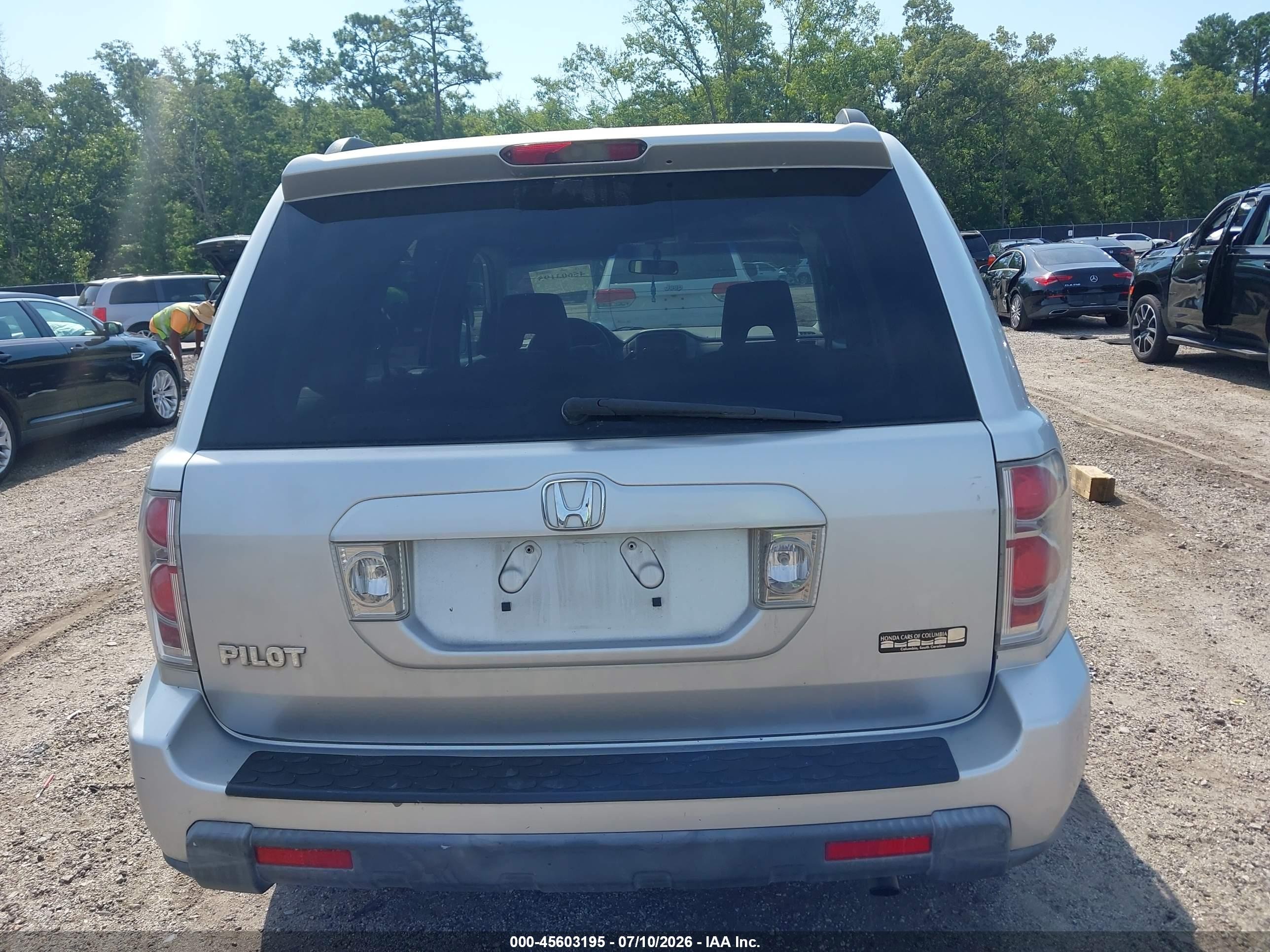 2008 Honda Pilot Se Silver vin: 5FNYF28388B022790