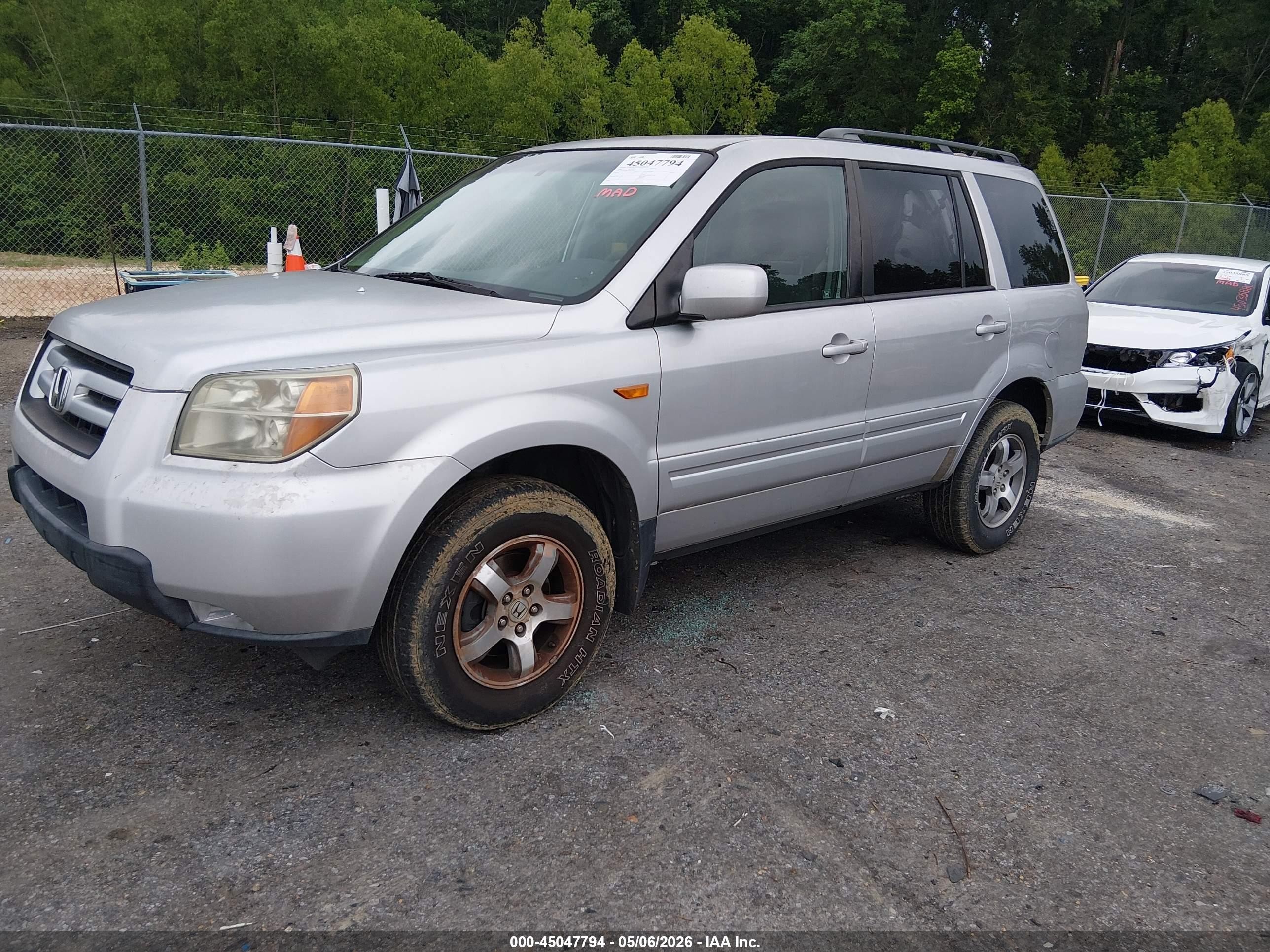 2007 Honda Pilot Ex Silver vin: 5FNYF28477B019483