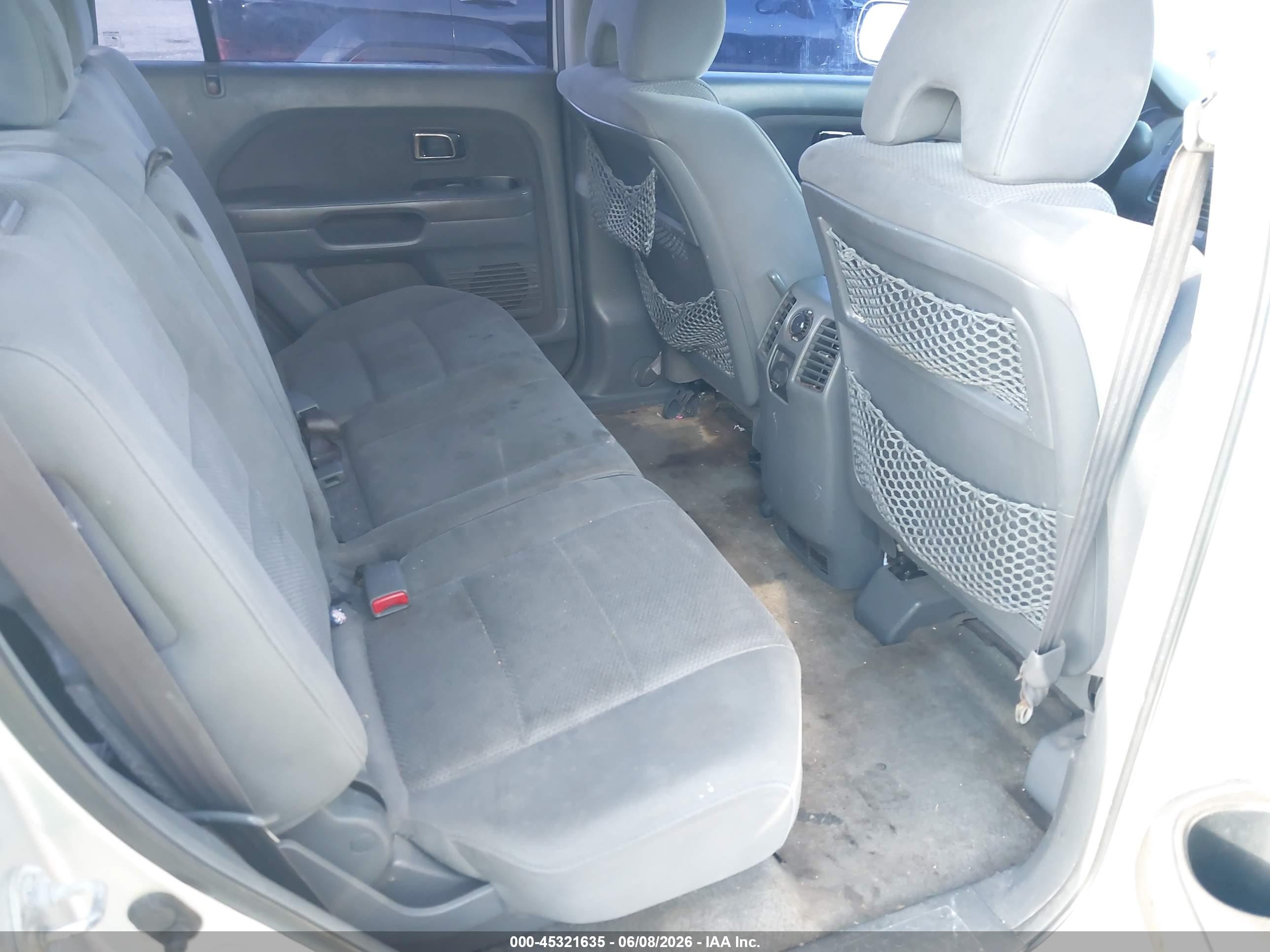 2006 Honda Pilot Ex Silver vin: 5FNYF28496B021556