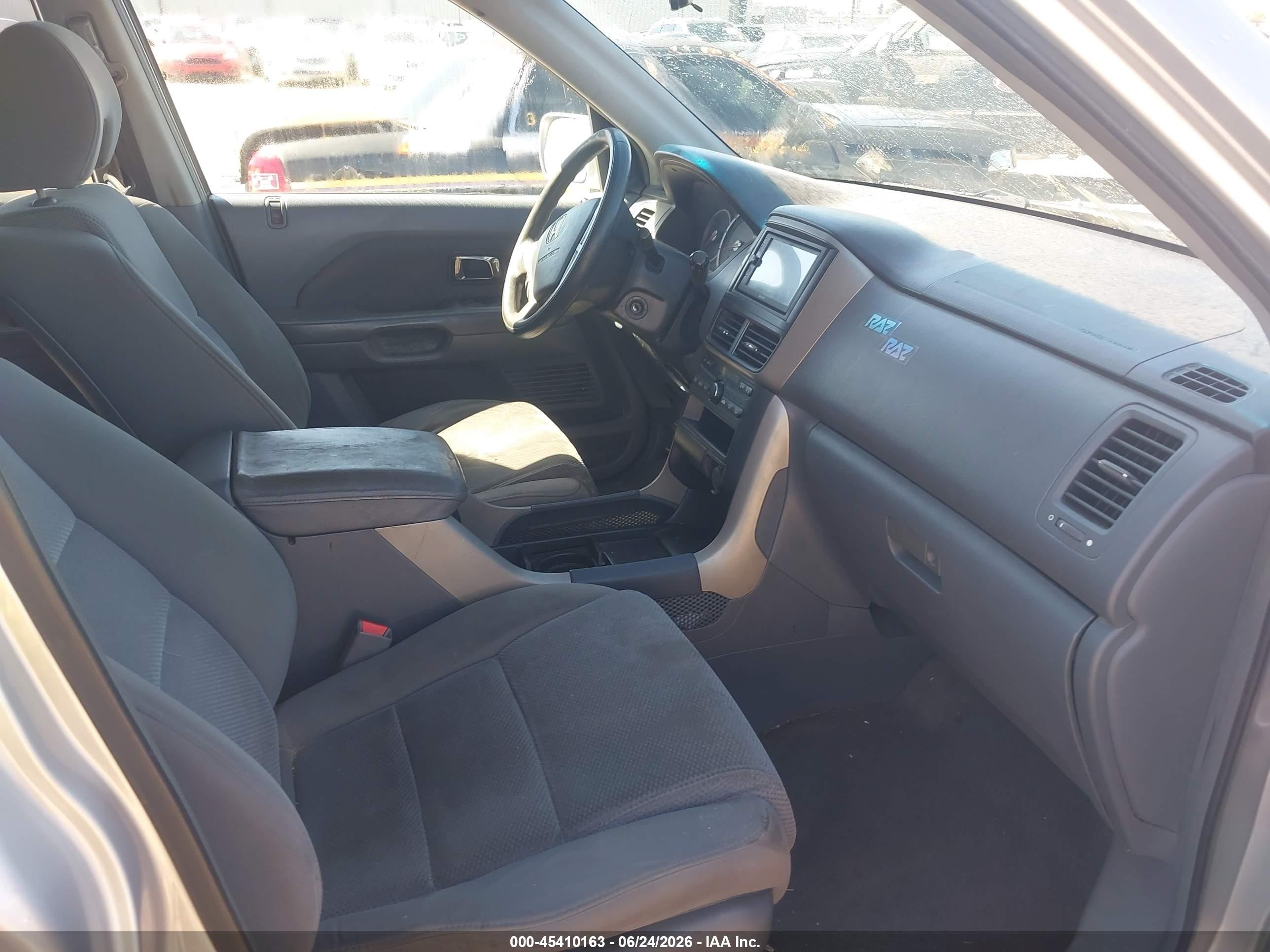 2006 Honda Pilot Ex Silver vin: 5FNYF284X6B044246