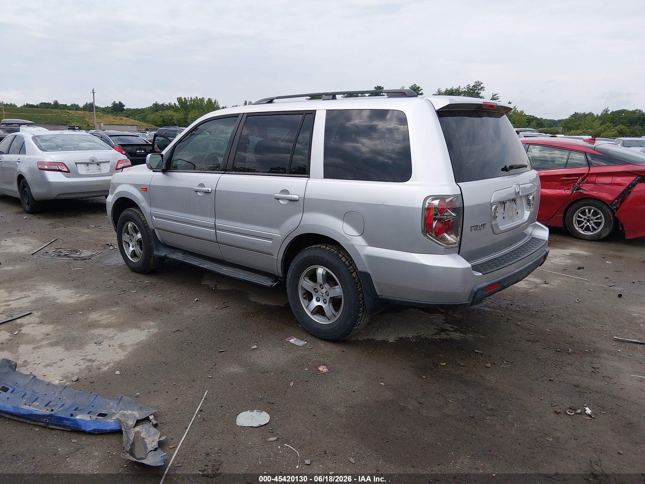 2007 Honda Pilot Ex Silver vin: 5FNYF284X7B007618
