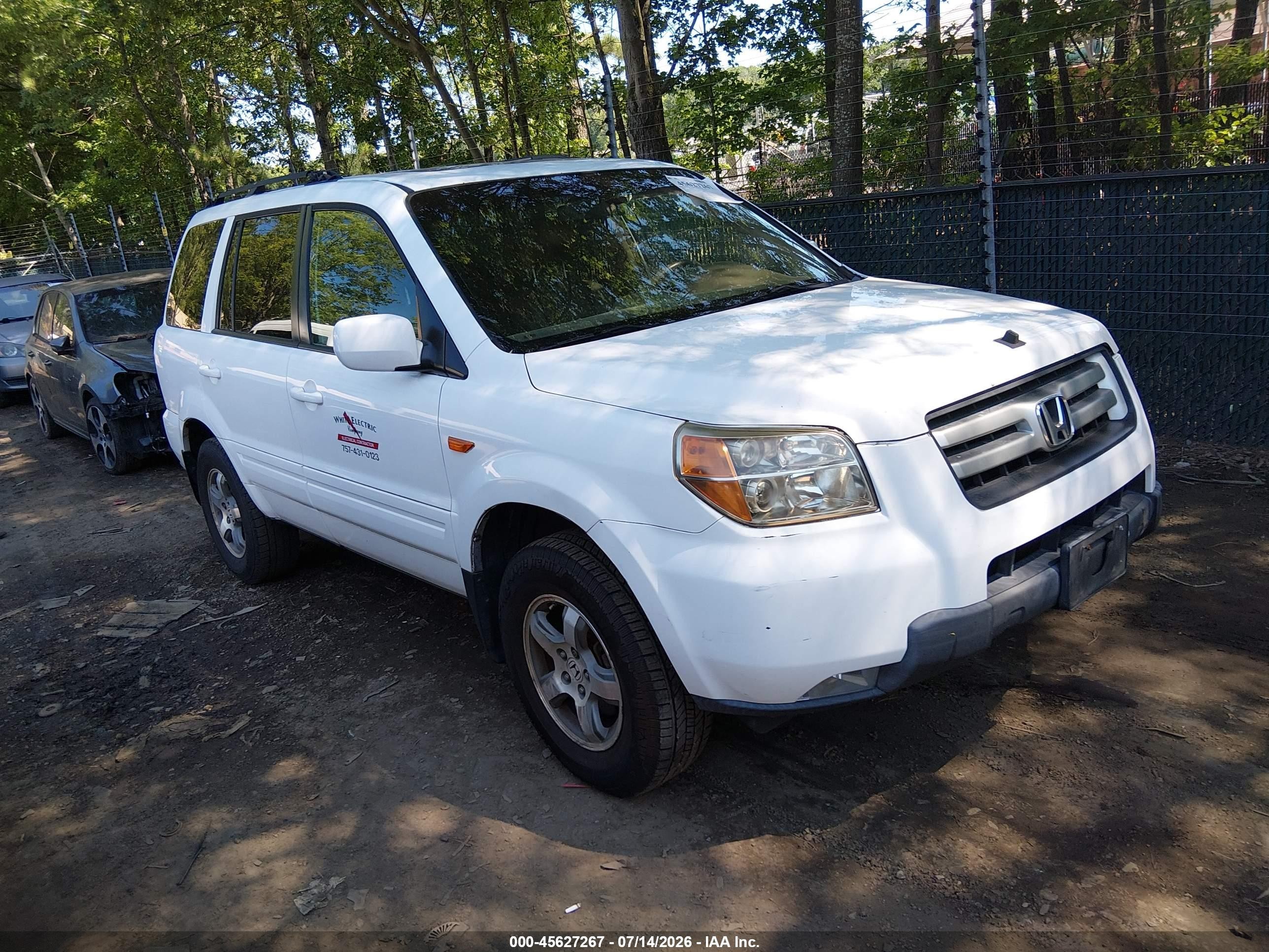 2008 Honda Pilot Ex-l White vin: 5FNYF28518B026102