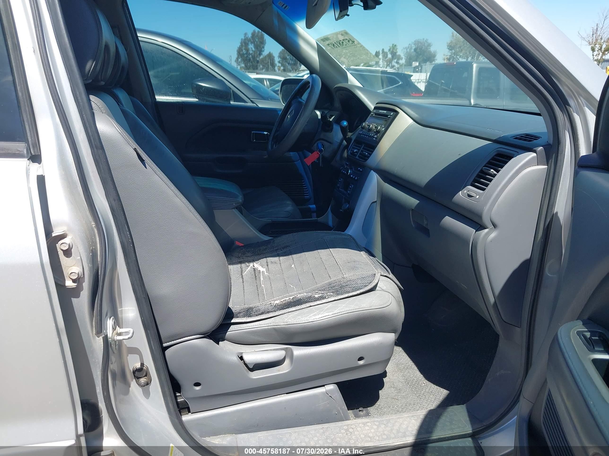 2006 Honda Pilot Ex Silver vin: 5FNYF28526B000296