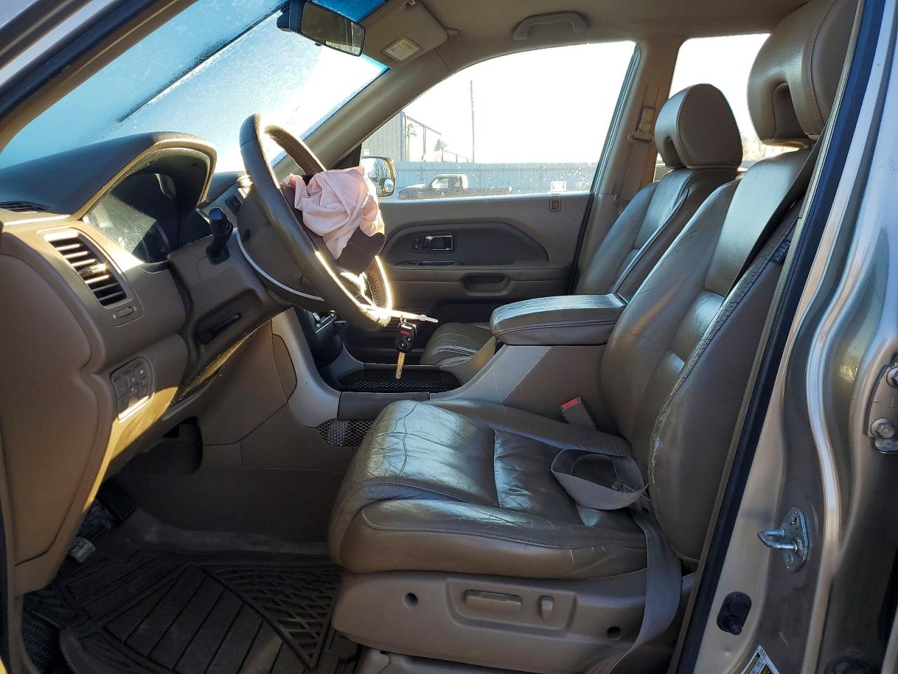 2006 Honda Pilot Ex Tan vin: 5FNYF28526B005384