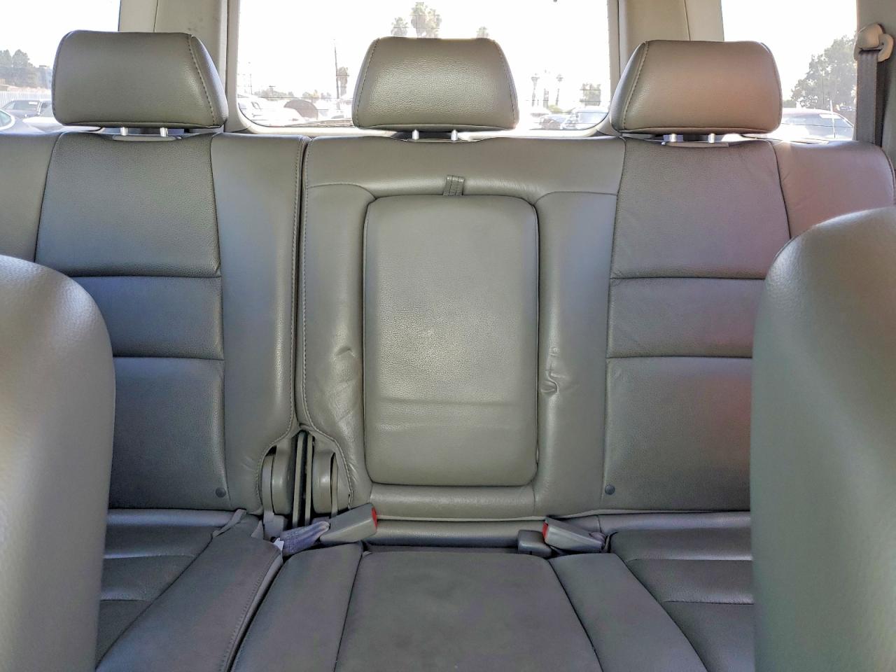 2006 Honda Pilot Ex White vin: 5FNYF28586B013005