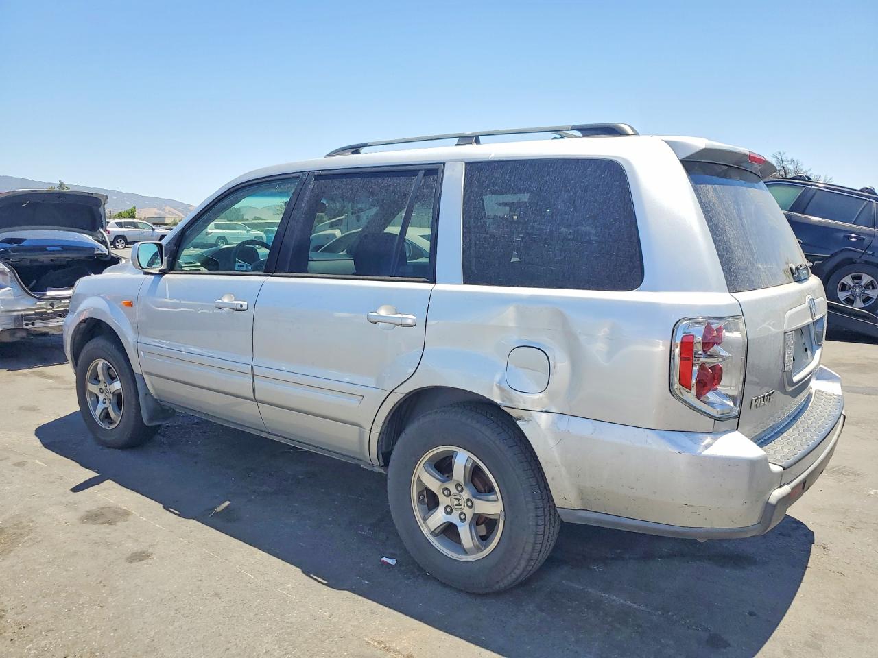 2006 Honda Pilot Ex Silver vin: 5FNYF28586B021492