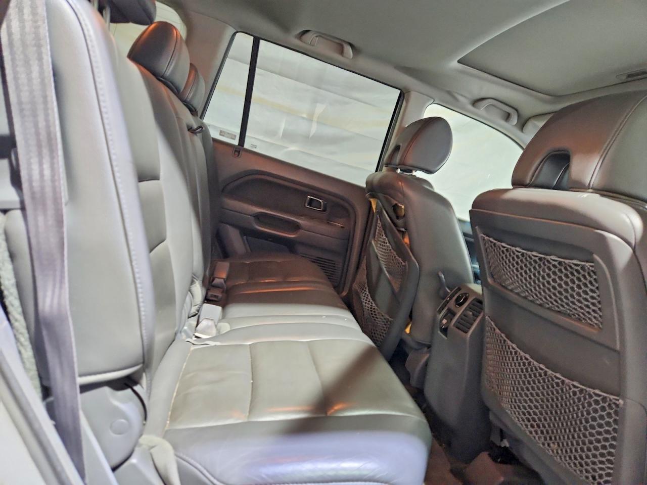 2006 Honda Pilot Ex Silver vin: 5FNYF28706B009418