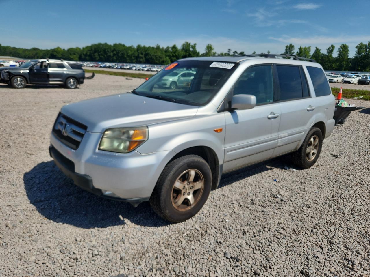 2006 Honda Pilot Ex Silver vin: 5FNYF28746B035195 Damage: Left Rear Door, Scraped, 7 To 8 Inches