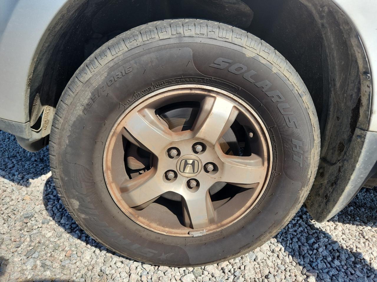 2006 Honda Pilot Ex Silver vin: 5FNYF28746B035195 Damage: Left Front Wheel, Curb Rash, 3 To 4 Inches