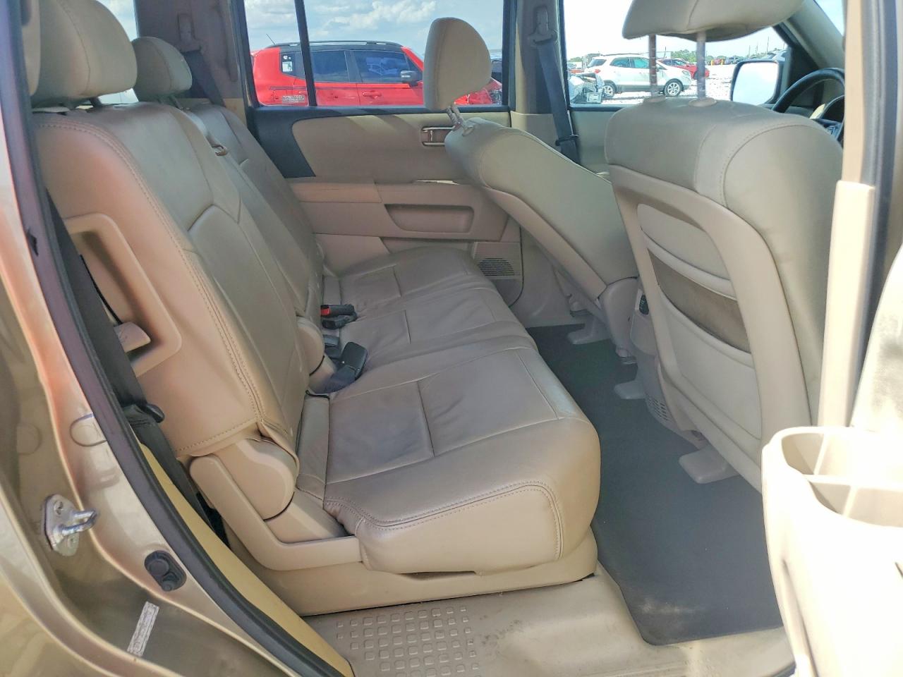 2009 Honda Pilot Lx Beige vin: 5FNYF38239B003952