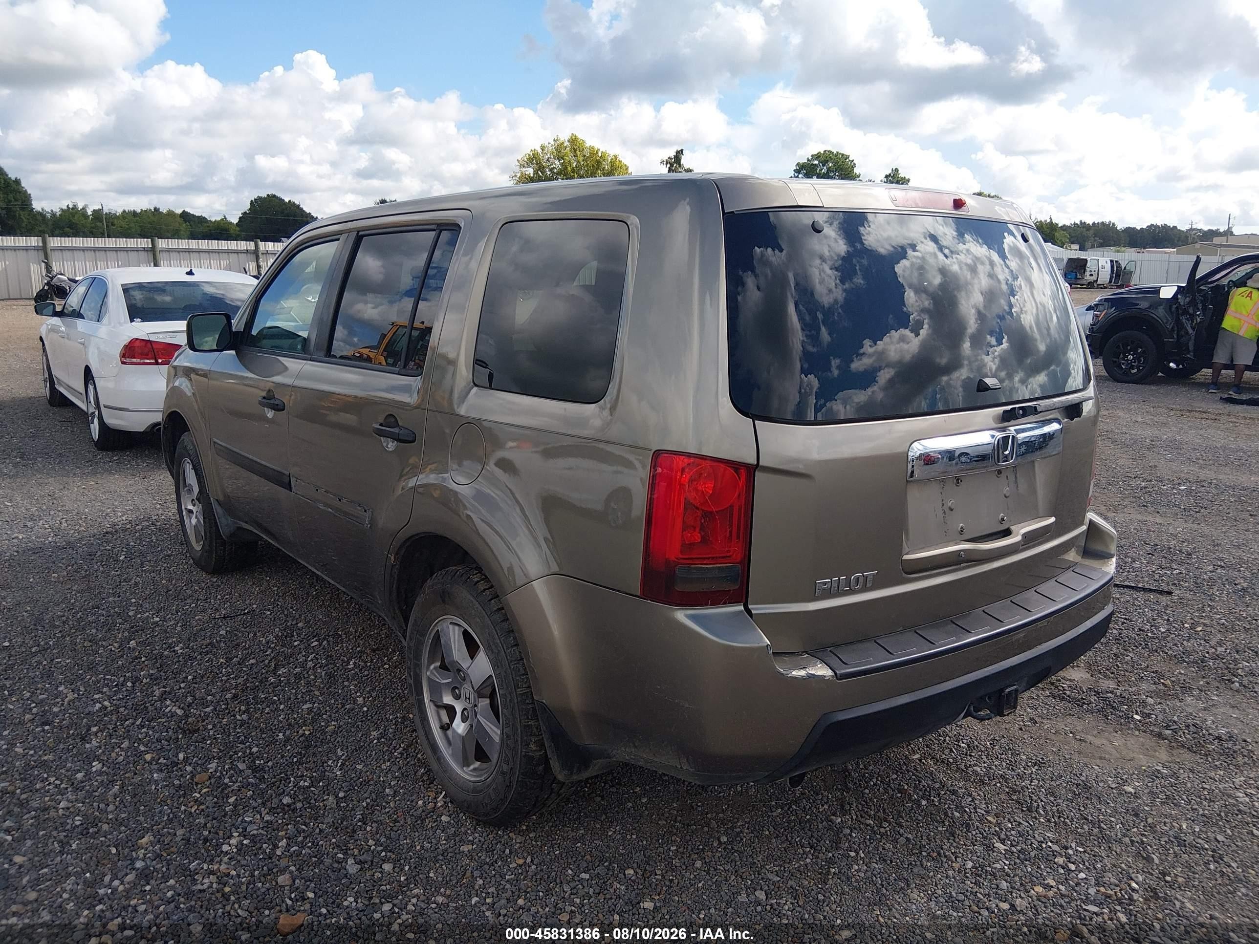 2009 Honda Pilot Lx Tan vin: 5FNYF38249B025927