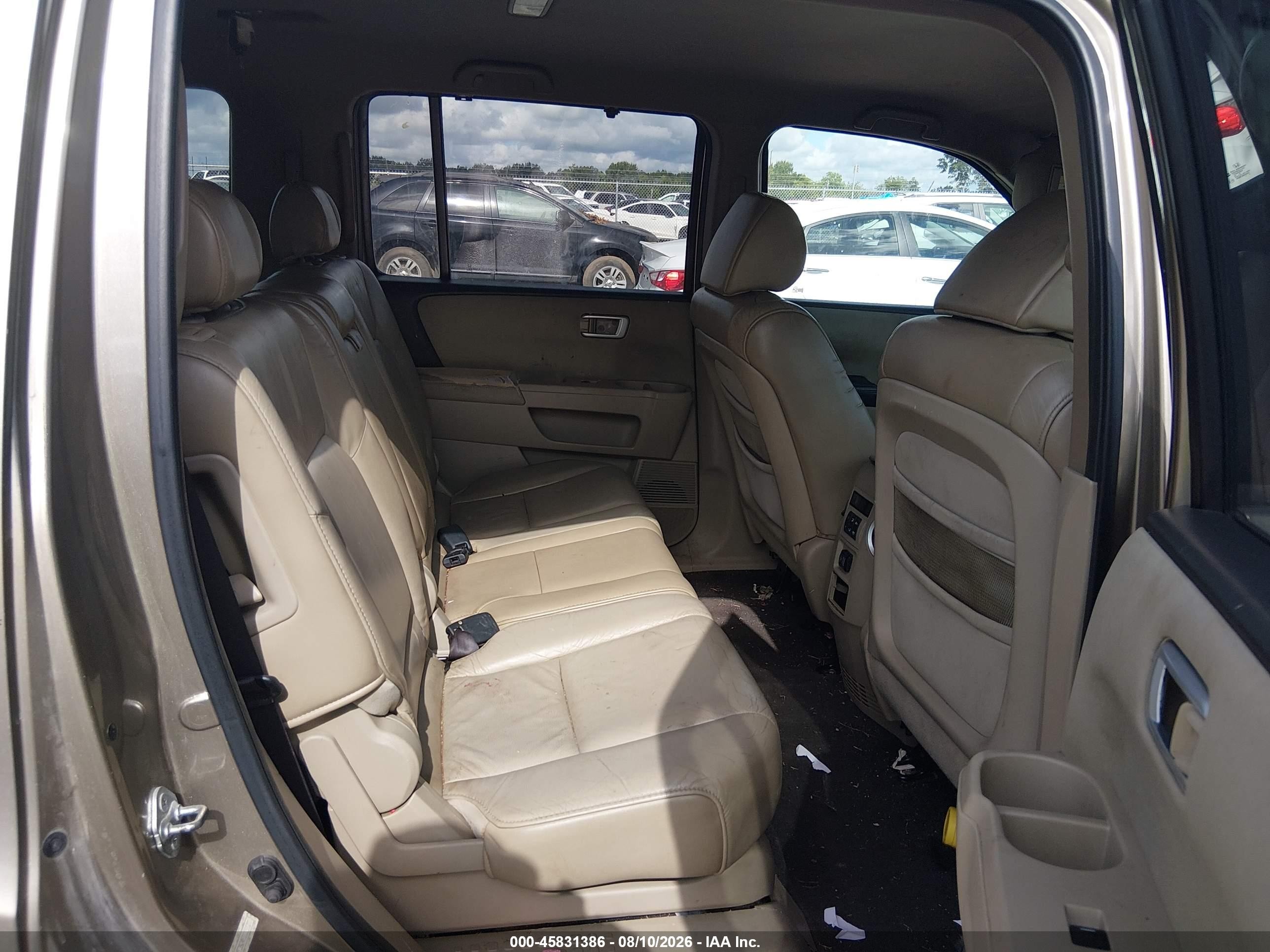 2009 Honda Pilot Lx Tan vin: 5FNYF38249B025927