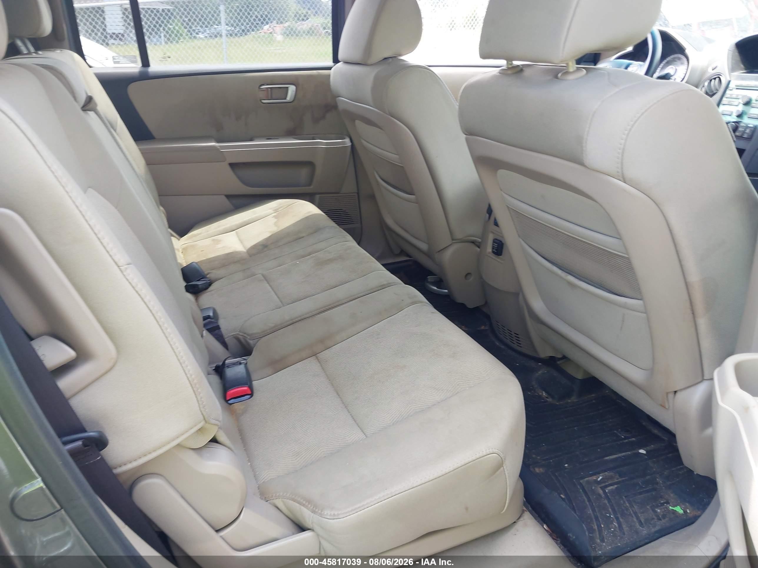 2009 Honda Pilot Lx Gray vin: 5FNYF38279B010693