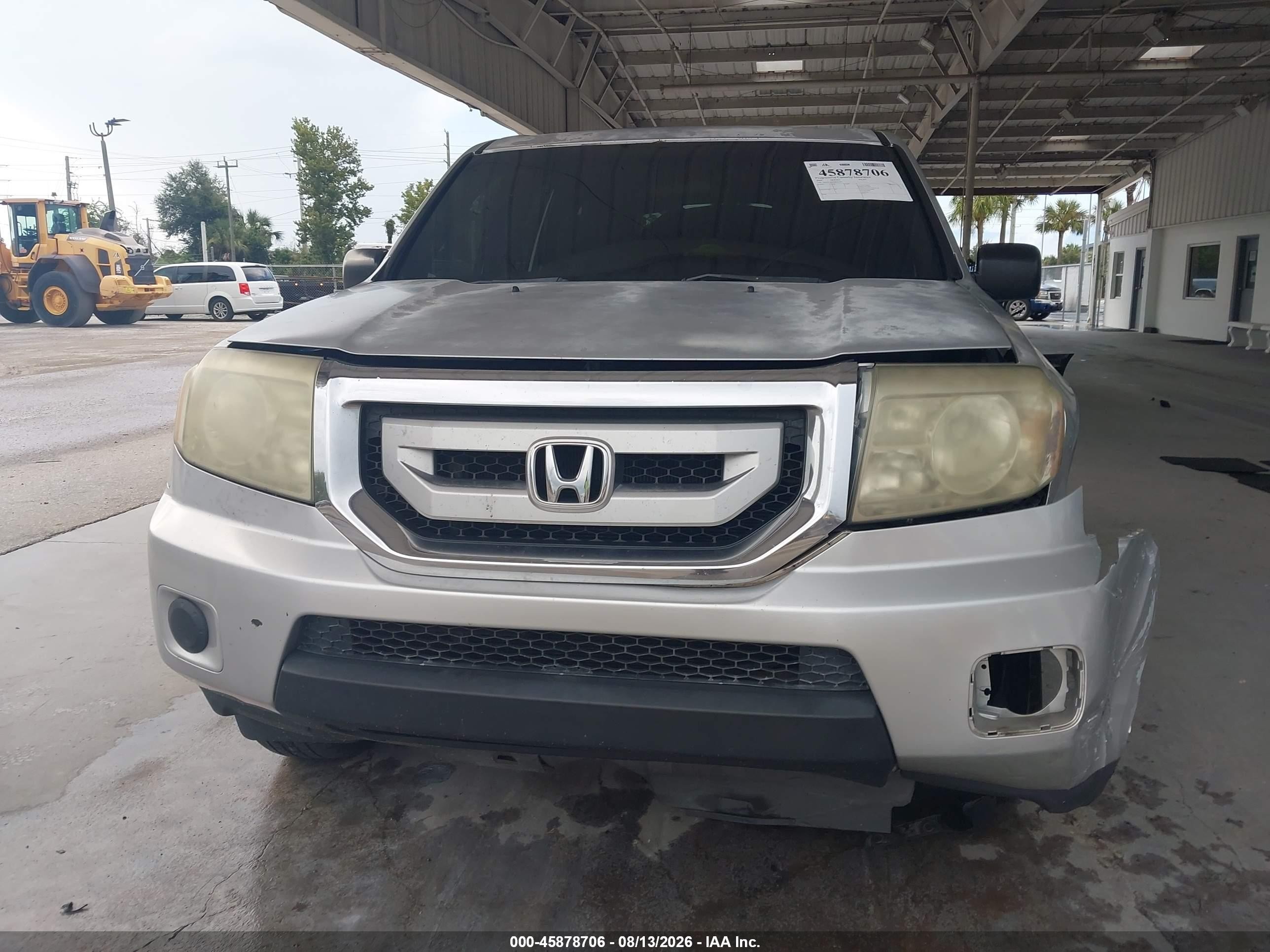 2009 Honda Pilot Lx Gray vin: 5FNYF382X9B025270